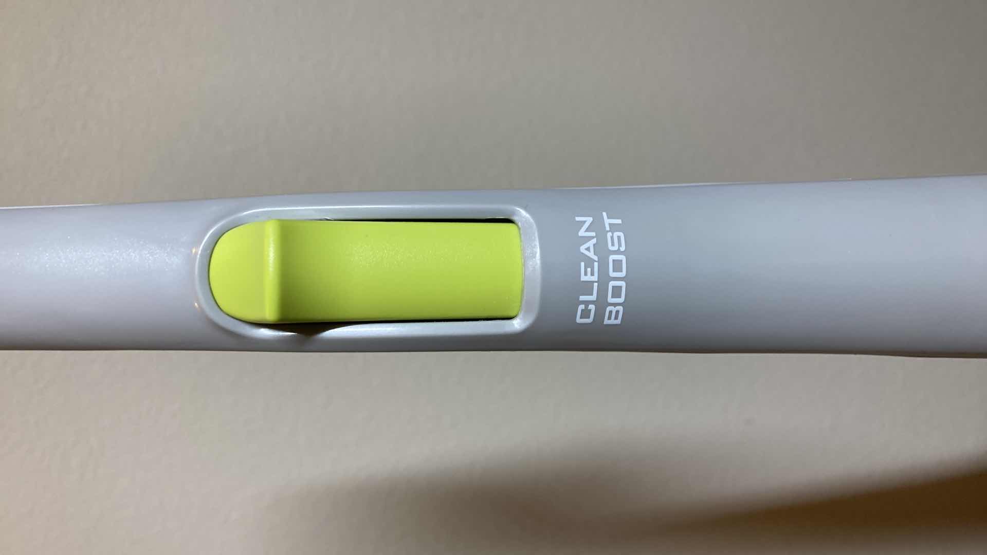 Photo 1 of HOOVER FLOOR MATE HARD FLOOR DELUXE WET & DRY VACUUM