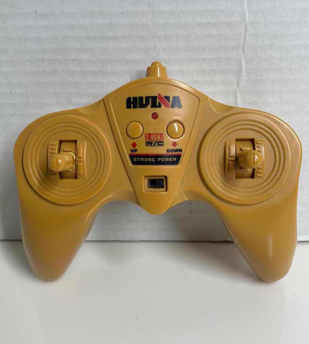 Photo 8 of HUINA DIE CAST METAL & PLASTIC RC BULLDOZER W CONTROLLER