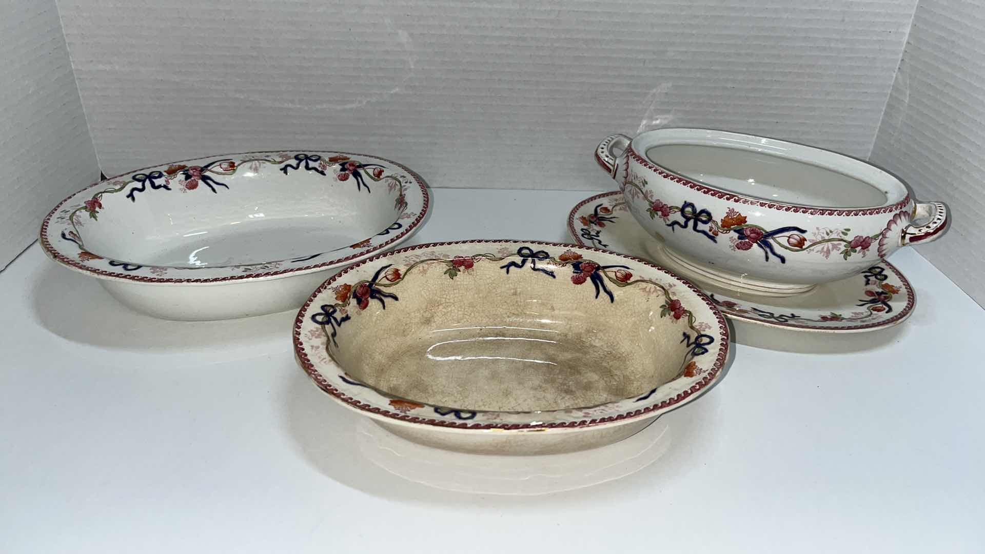 Photo 1 of FURNIVALS LAKEWOOD BONE CHINA 4 PCS