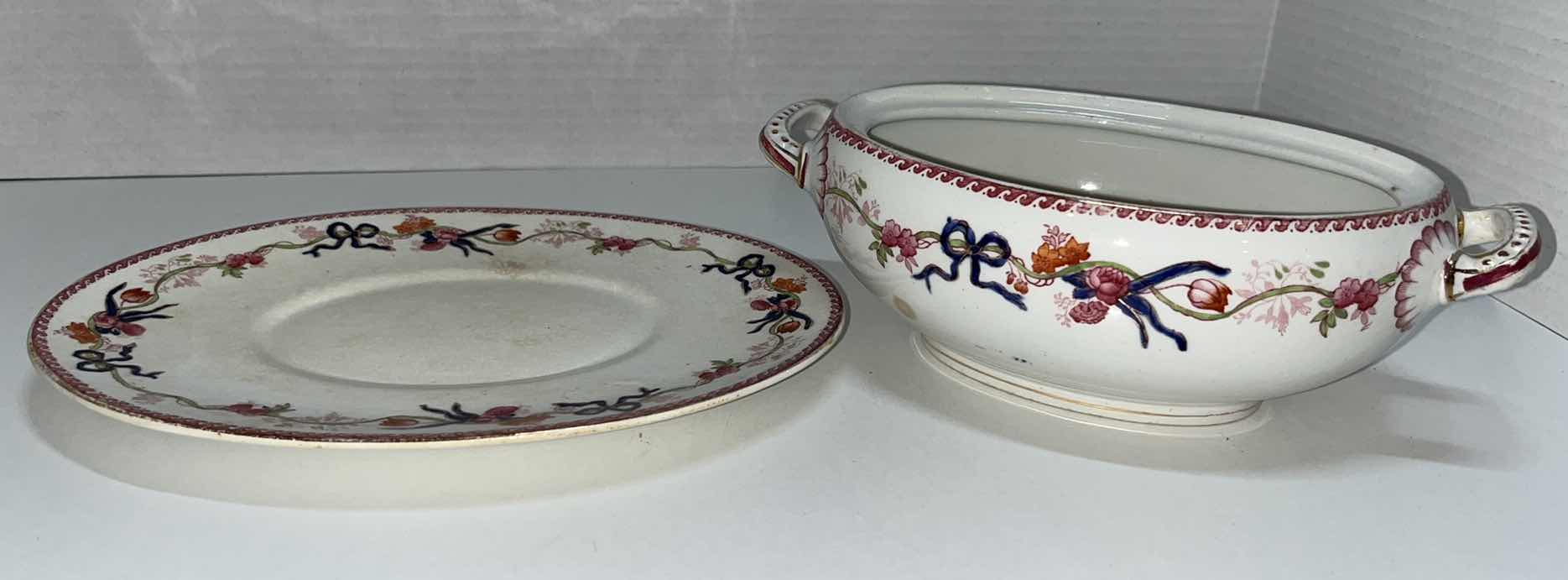 Photo 1 of FURNIVALS LAKEWOOD BONE CHINA 4 PCS