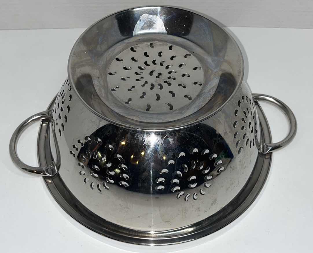 Photo 1 of 8” & 10” COLANDERS (2)