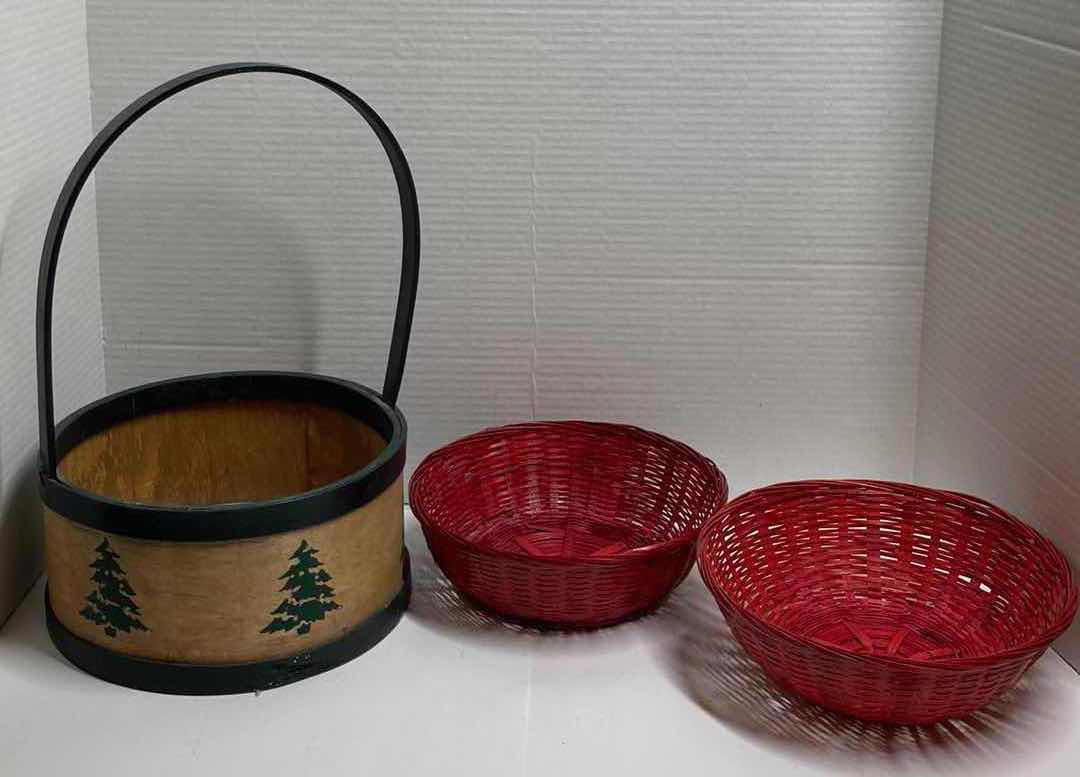 Photo 1 of HOLIDAY WICKER & WOVEN BASKETS (6)