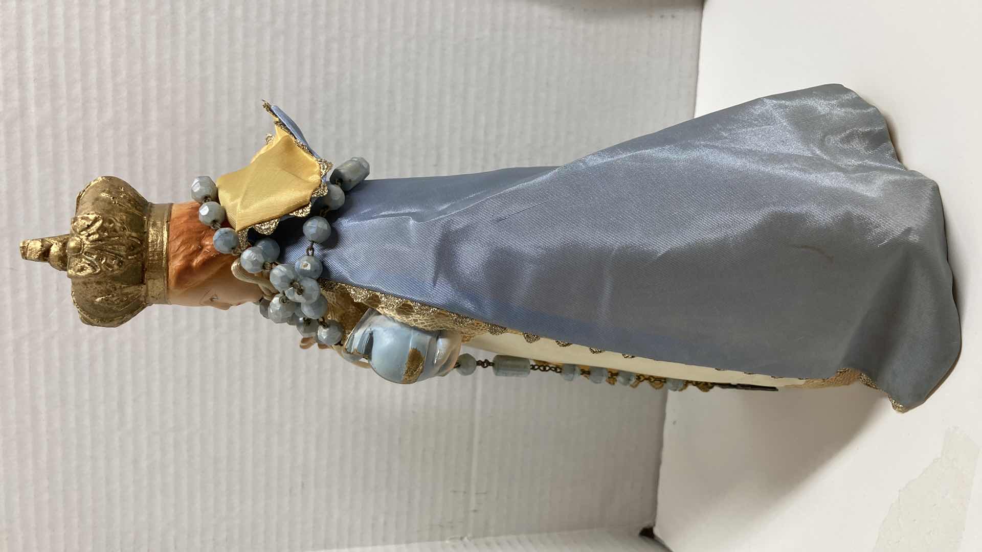 Photo 1 of JESUS INFANT OF PRAGUE CERAMIC FIGURINE 5” X 12” W RELIGIOUS FIGURINES (5)