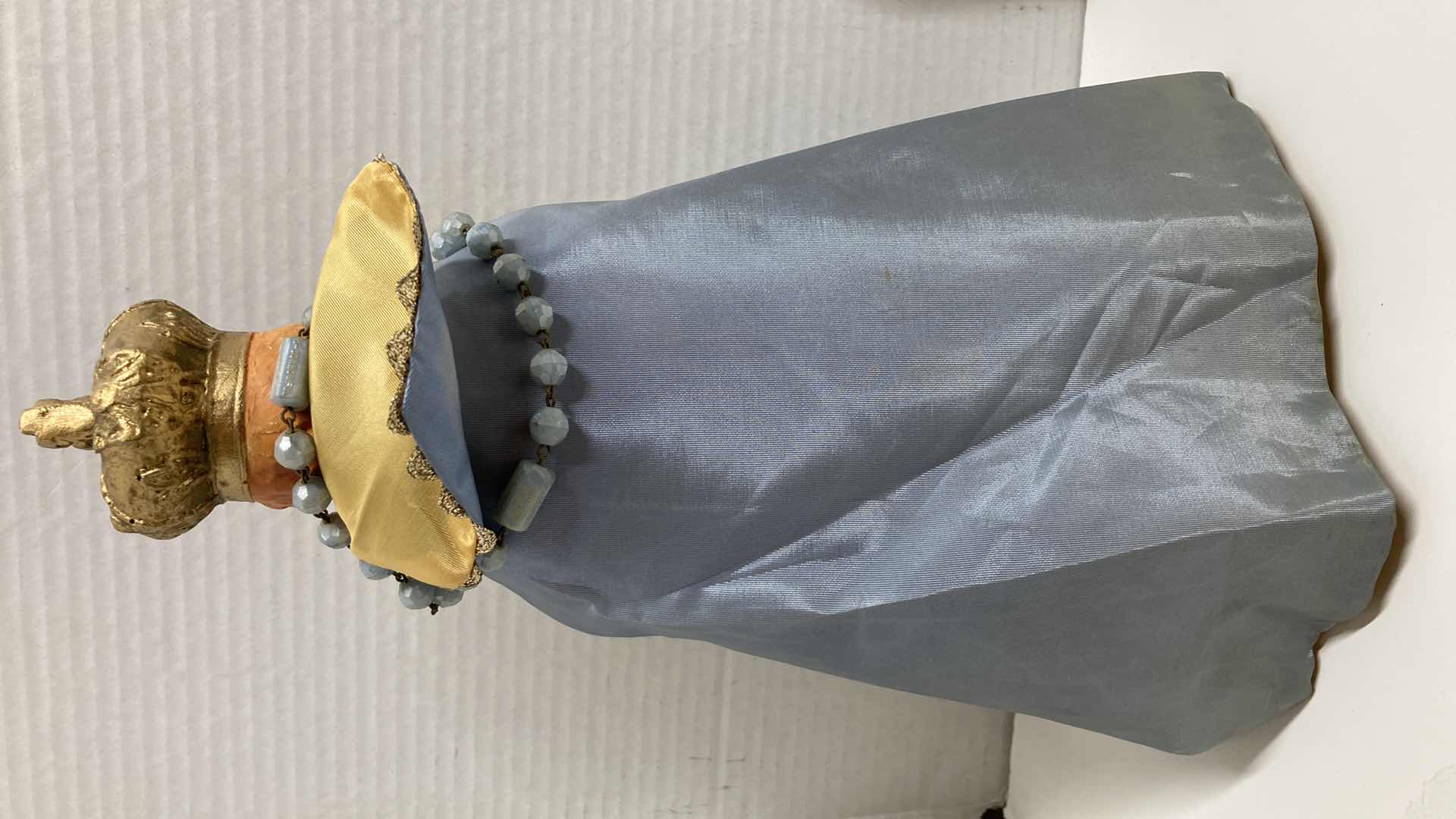 Photo 1 of JESUS INFANT OF PRAGUE CERAMIC FIGURINE 5” X 12” W RELIGIOUS FIGURINES (5)