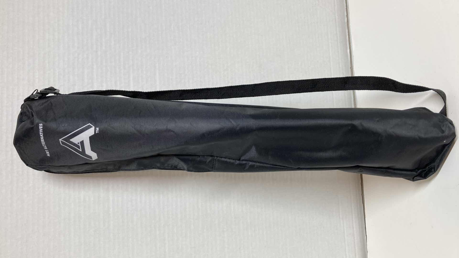 Photo 1 of ART ALTERNATIVES TILDEN ALUMINIUM TRIPOD EASEL W SOFT CASE 5” X 3” H21”-65”