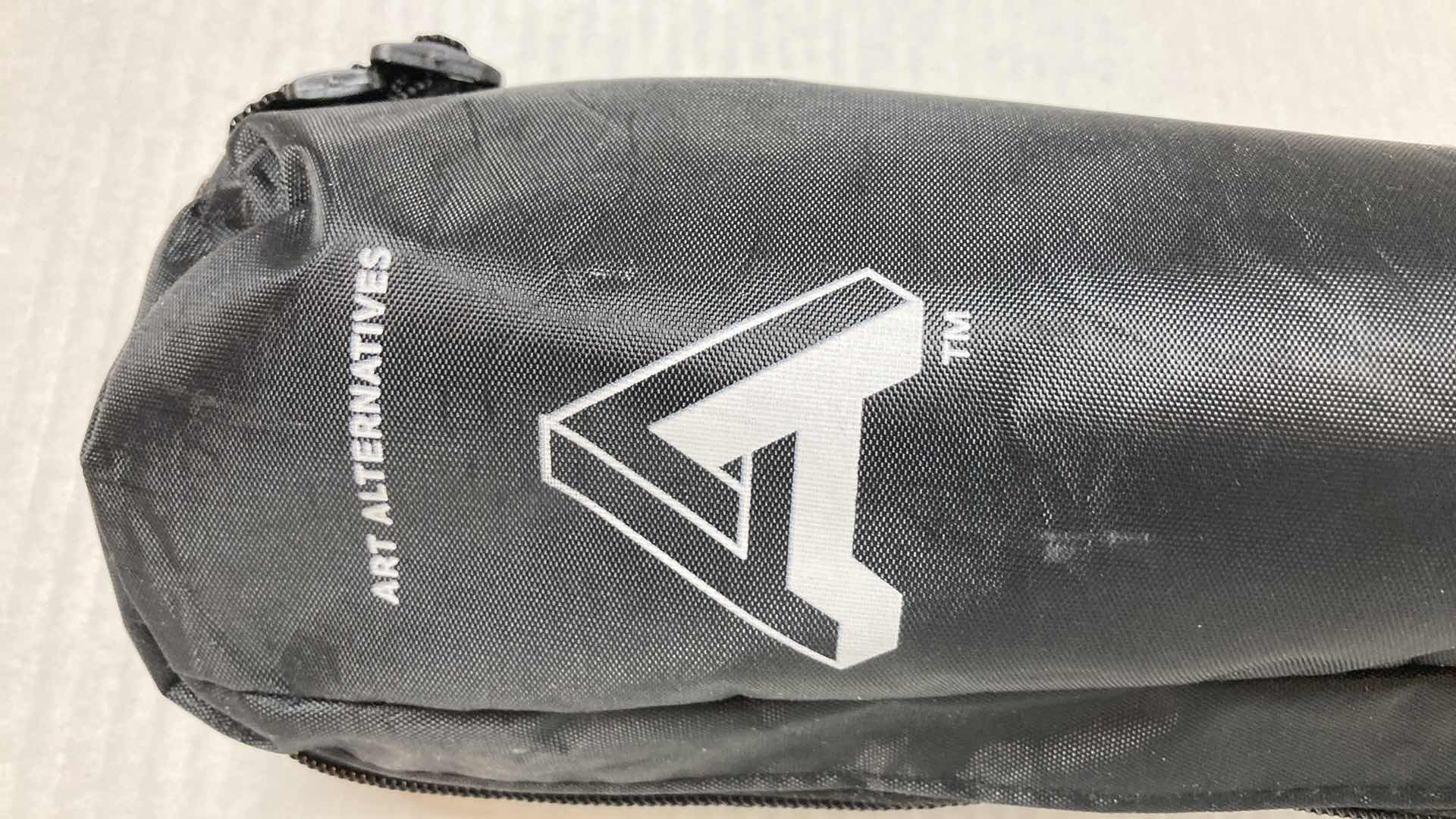 Photo 1 of ART ALTERNATIVES TILDEN ALUMINIUM TRIPOD EASEL W SOFT CASE 5” X 3” H21”-65”