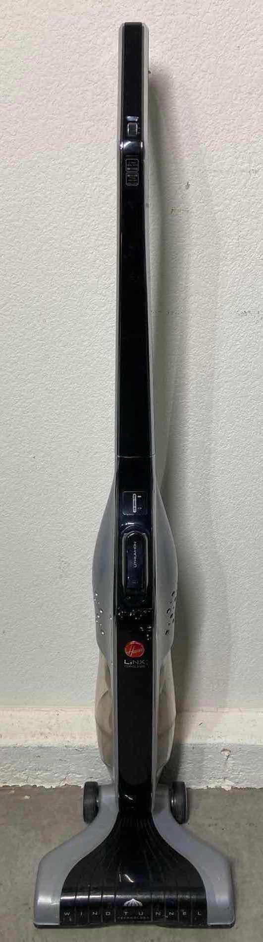 Photo 1 of HOOVER LINX WIND TUNNEL TECH CORDLESS VACUUM W BATTERY & CHARGER