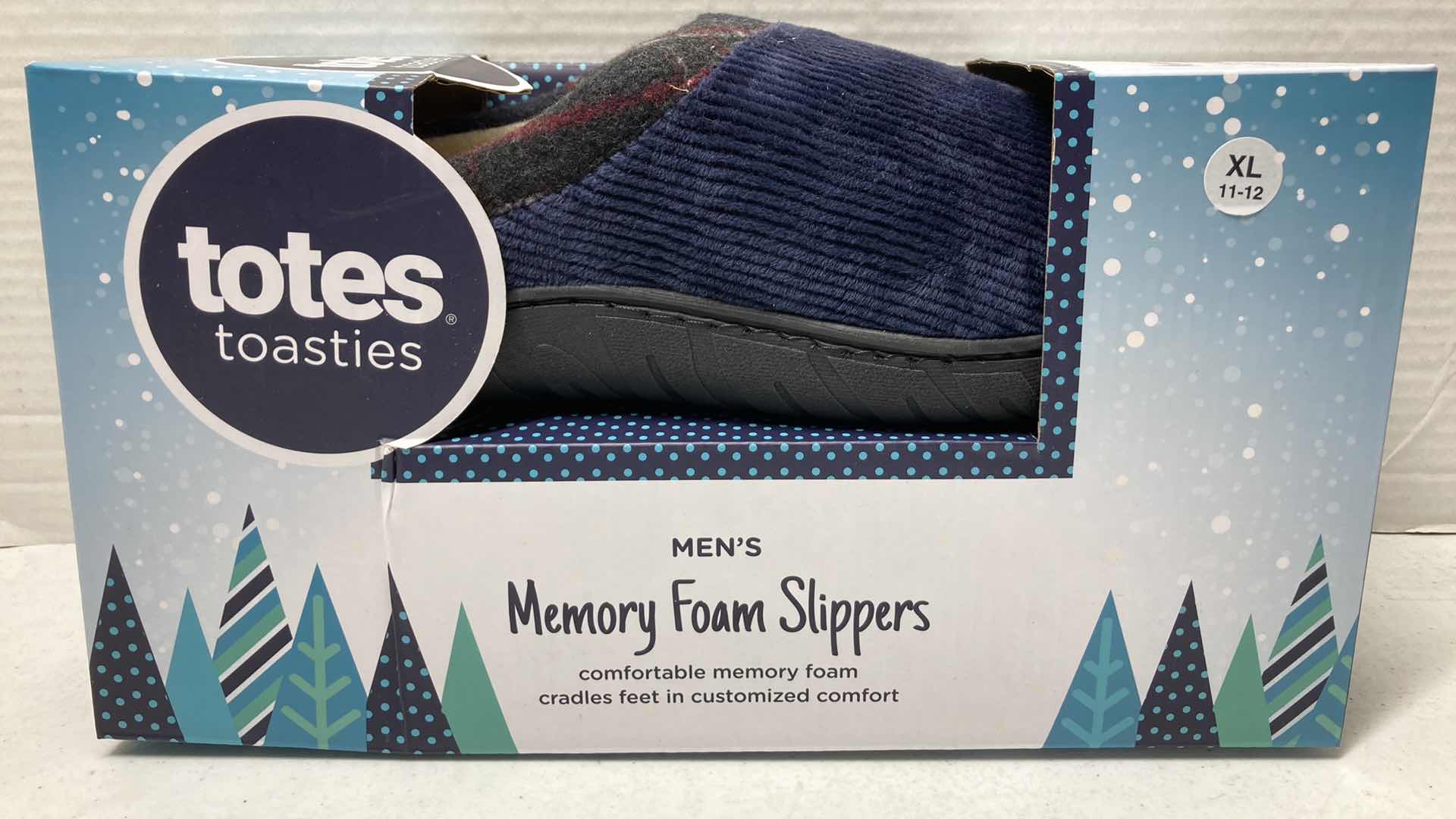 Photo 4 of NEW TOTES TOASTIES MEMORY FOAM SLIPPERS MENS SIZE XL 11-12 (2)