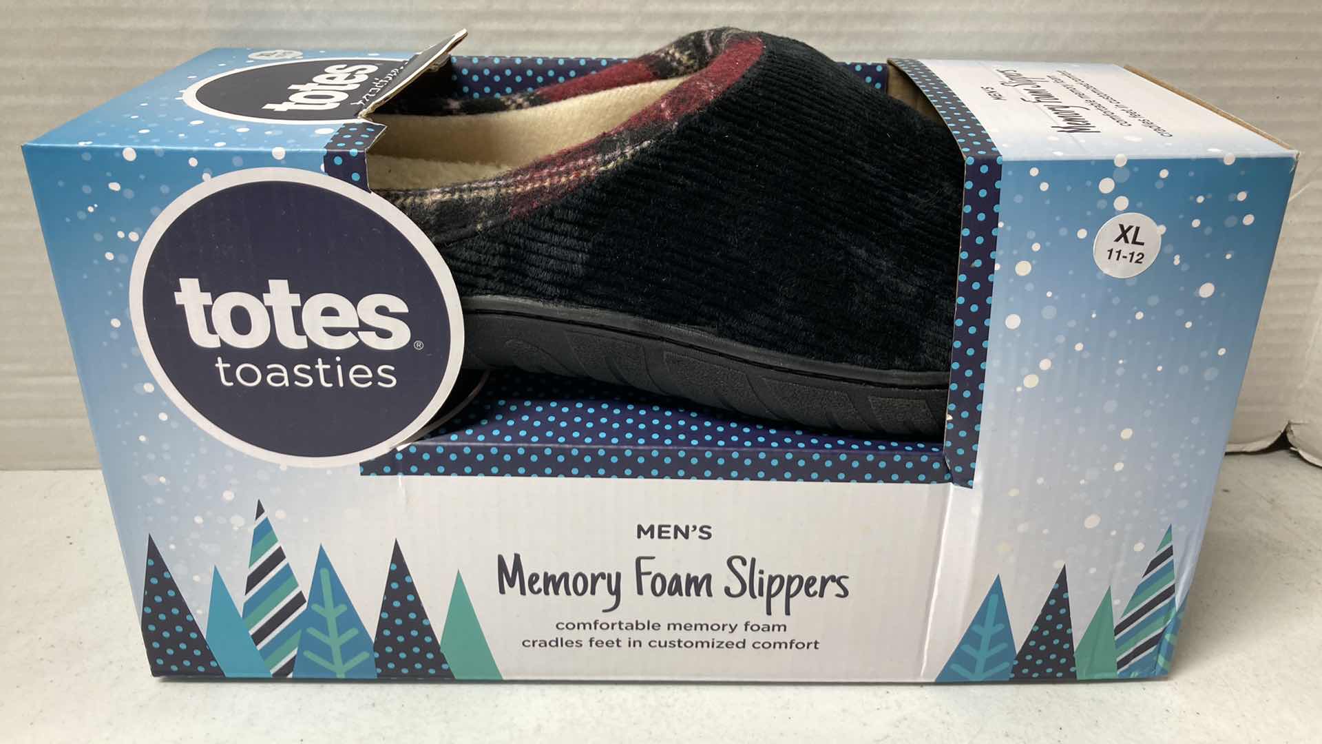 Photo 4 of NEW TOTES TOASTIES MEMORY FOAM SLIPPERS MENS SIZE XL 11-12 (2)