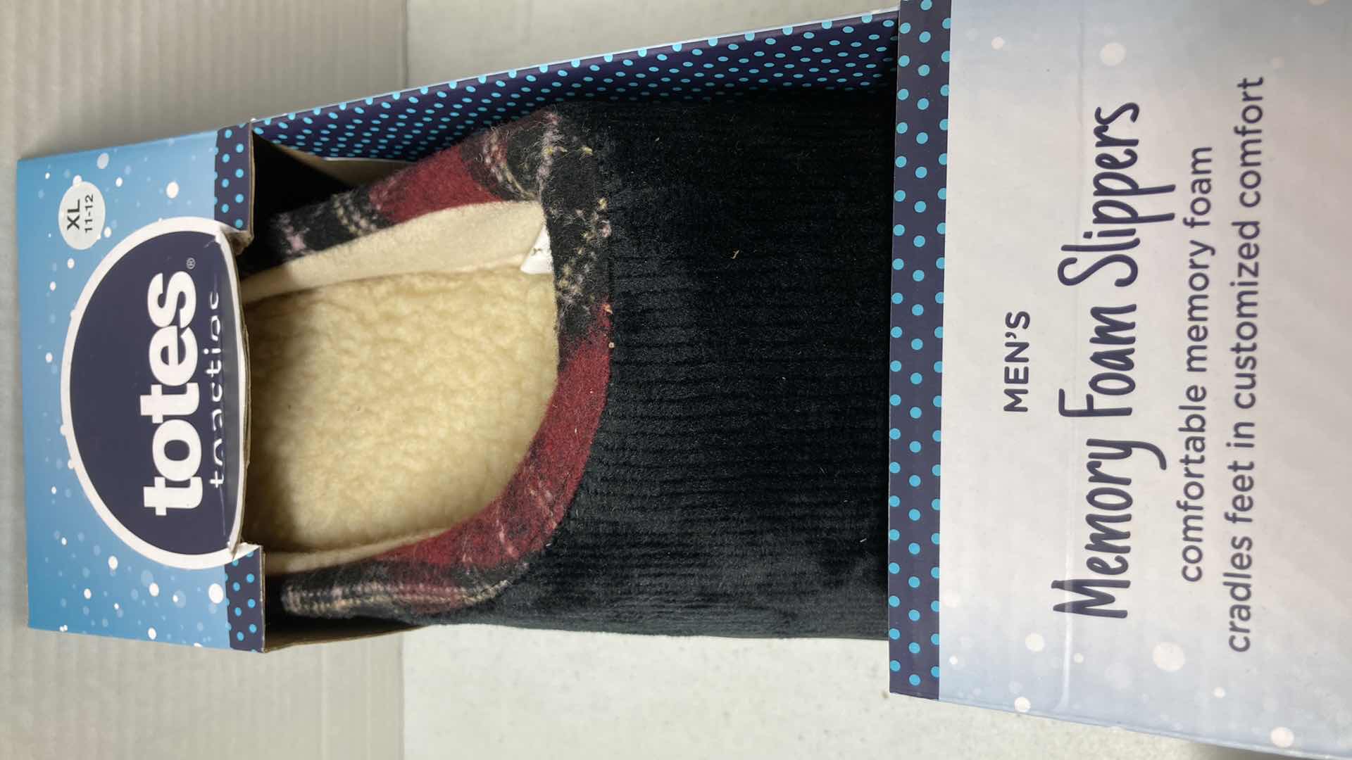 Photo 5 of NEW TOTES TOASTIES MEMORY FOAM SLIPPERS MENS SIZE XL 11-12 (2)