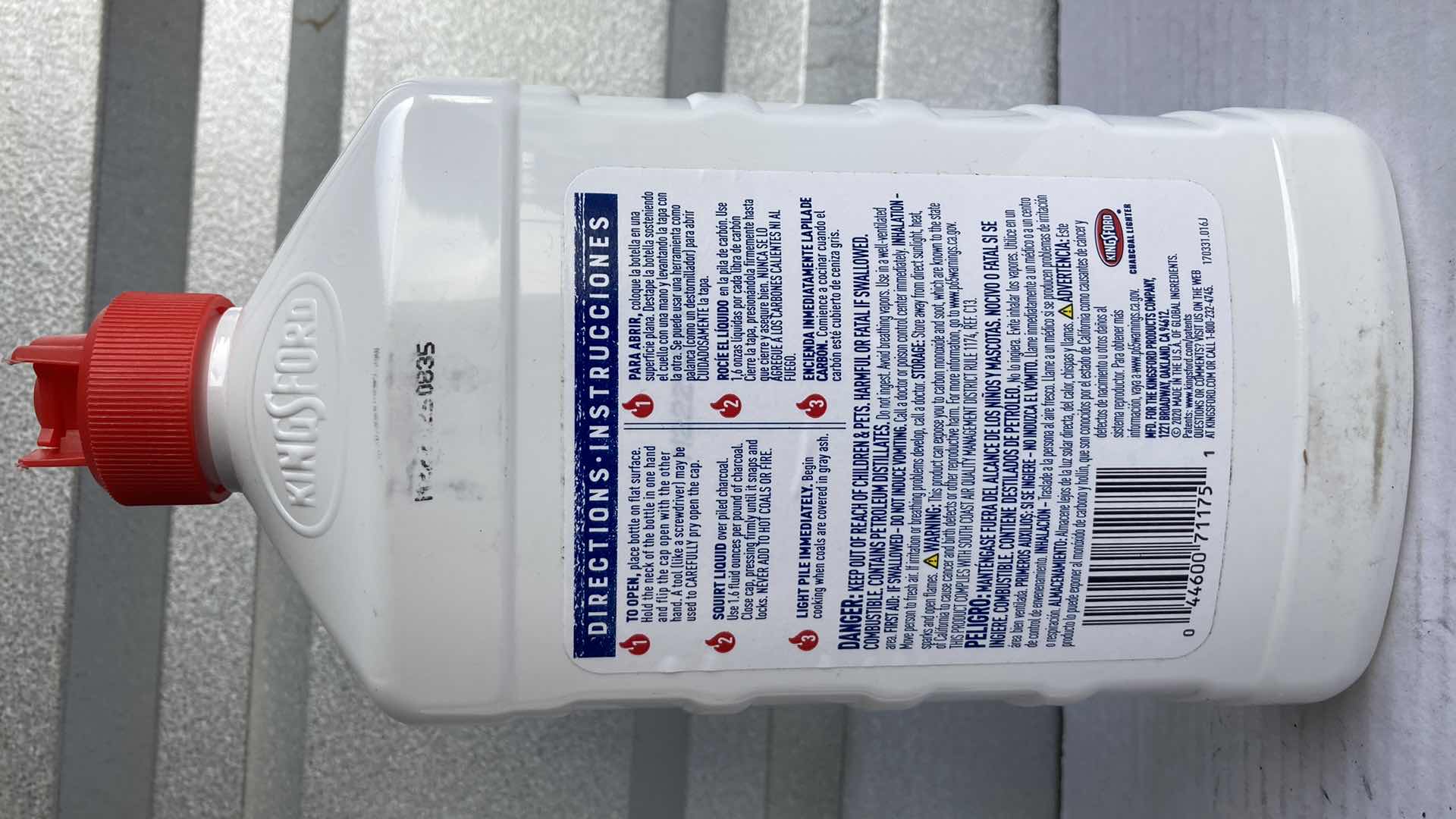 Photo 1 of NEW KINGSFORD BBQ GRILL CHARCOAL LIGHTER FLUID 32FLOZ (2)