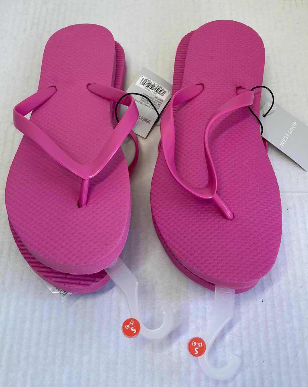 Photo 1 of NEW CARIBBEAN CARTEL SANDALS WEST LOOP SANDALS (2) WOMENS SIZE S 5-6