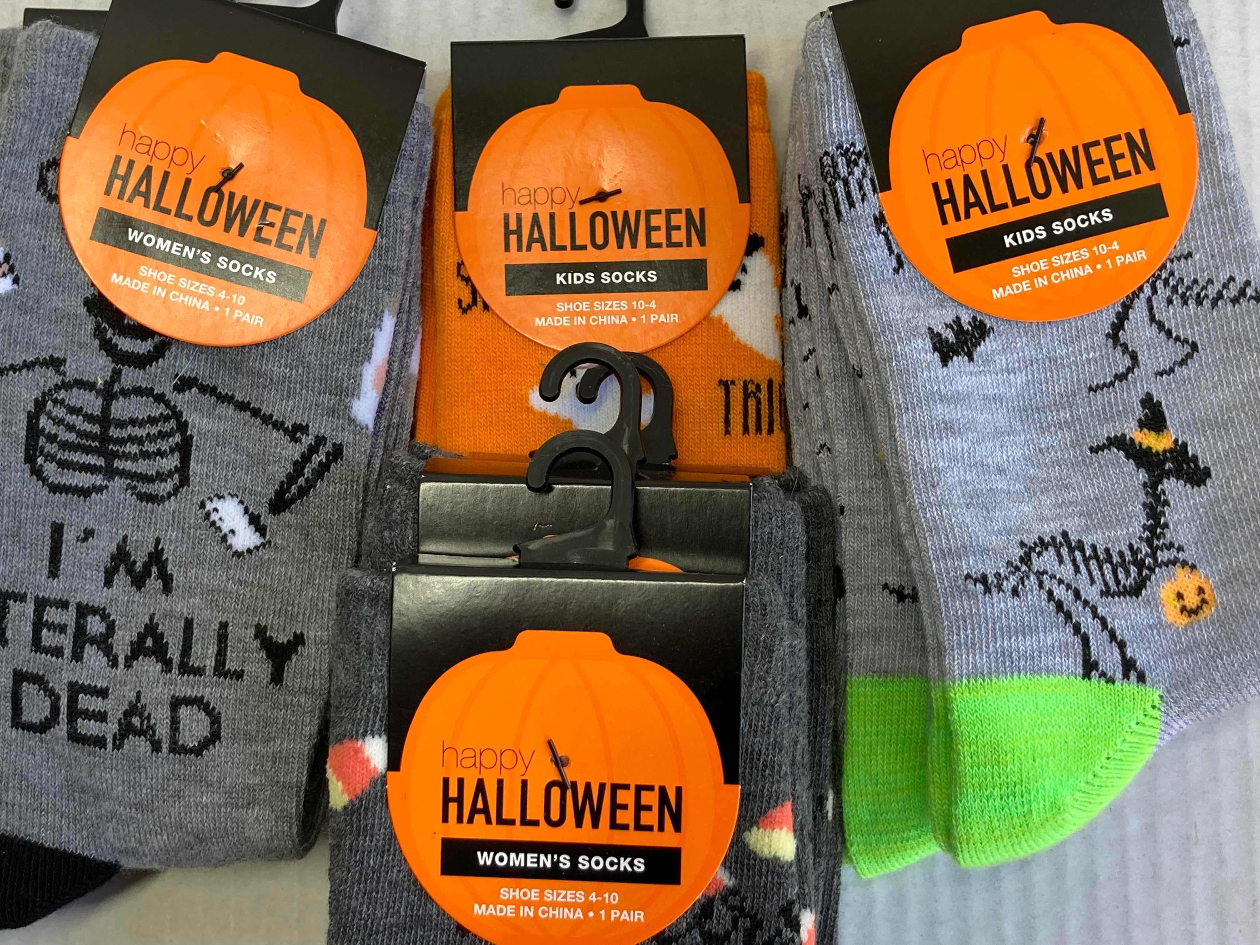 Photo 1 of NEW HAPPY HALLOWEEN SOCKS (9)