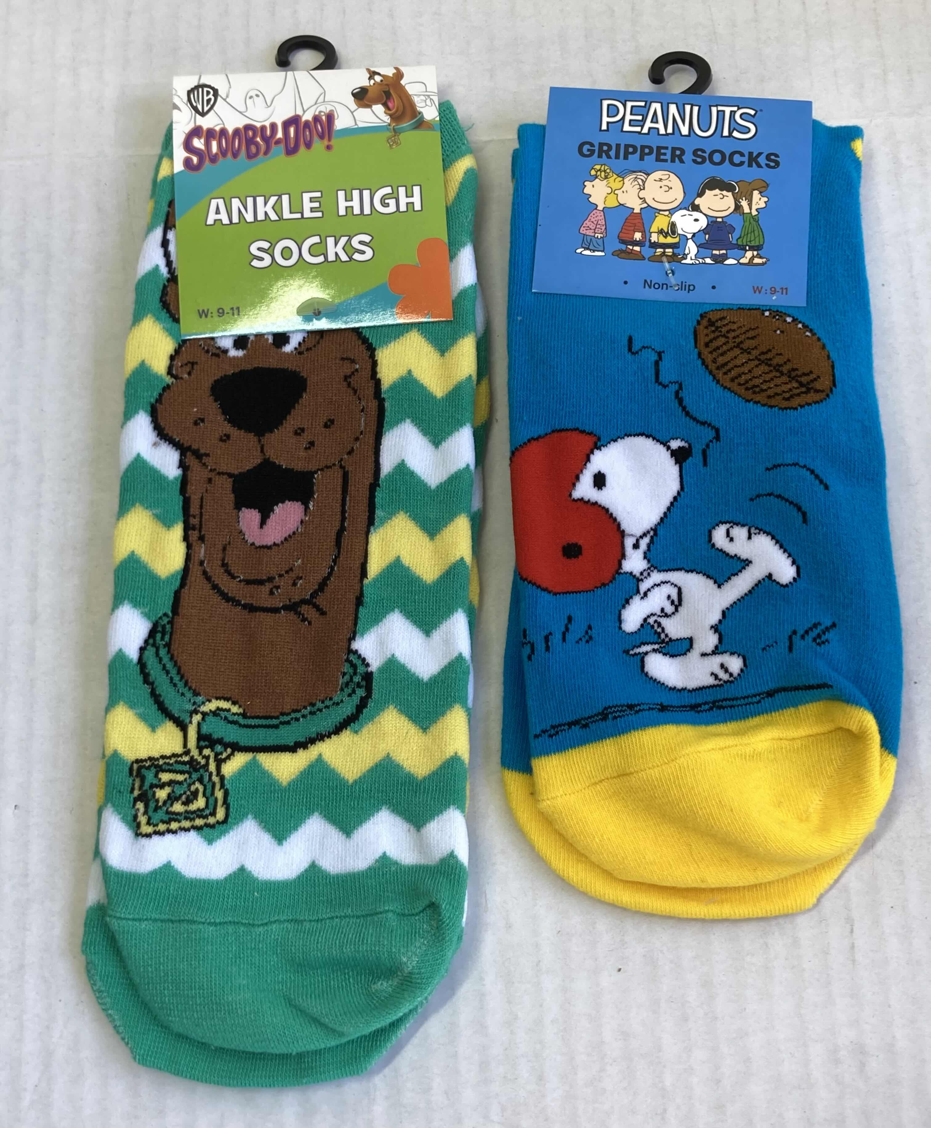 Photo 1 of NEW SESAME STREET SOCKS (5) W WB SCOOBY DOO SOCKS & PEANUTS SOCKS