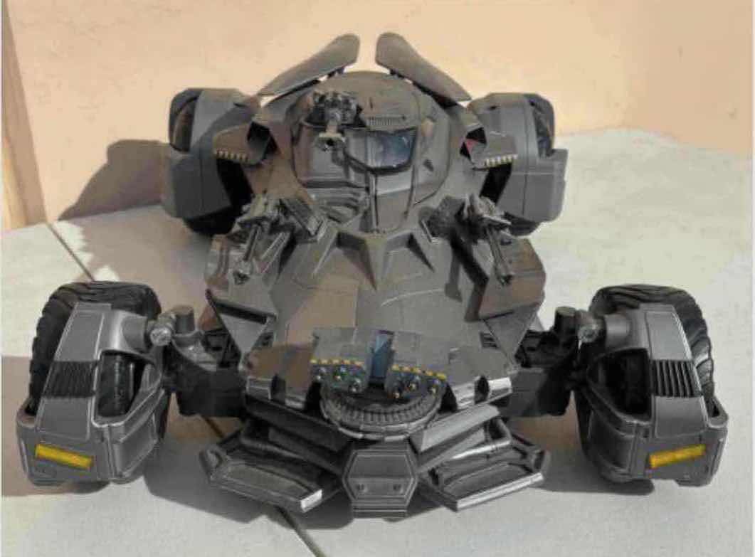 Photo 1 of $600 2017 JUSTICE LEAGUE ULTIMATE BATMOBILE VEHICLE*** W 6” BATMAN FIGURE, INTERACTIVE CONTROL W SMART PHONE APP & DRIVERS POV CAMERA IN COCKPIT, AUTHENTIC ENGINE SOUNDS & SMOKE RELEASES FROM EXHAUST PIPE (MODEL FKM40)
***APP IS NO LONGER IN SERVICE, THIS