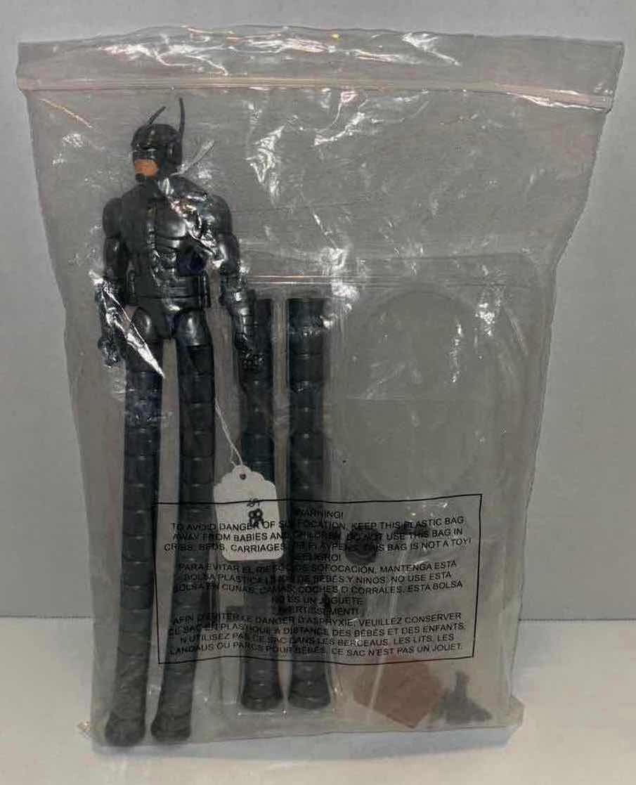 Photo 1 of (DISPLAY MODEL) 2018 HASBRO MARVEL LEGENDS SERIES ACTION FIGURE “STILTMAN” W ACCESSORIES & BASE 