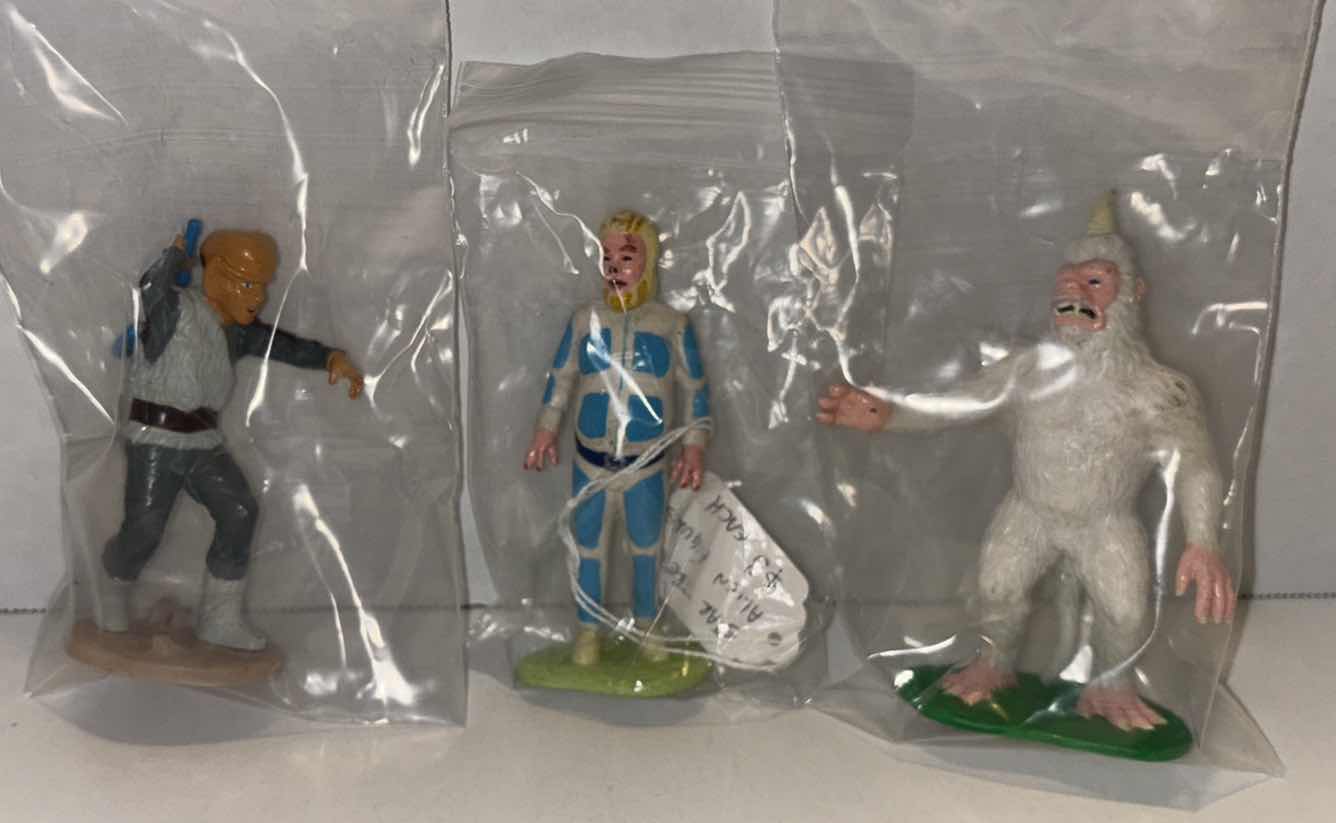 Photo 1 of 1991/1992 STAR TREK ALIEN 3.75”- 4.5” FIGURES, “FERENGI W WHIP, TELLANITE & MUGATO” (3)