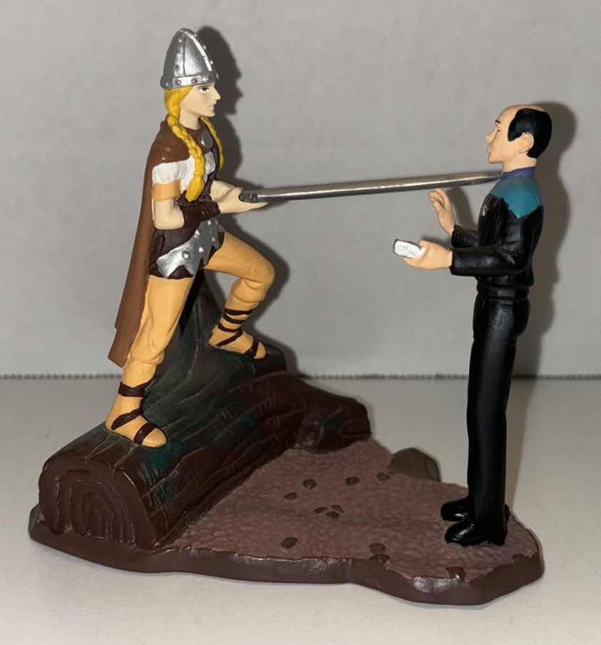 Photo 1 of (DISPLAY MODEL) 1997 APPLAUSE STAR TREK VOYAGER, U.S.S. VOYAGER DOCTOR MINIATURE LIMITED EDITION COLLECTIBLE 4.25” X 3.25” H4.25” (3,727 OF 5,000)