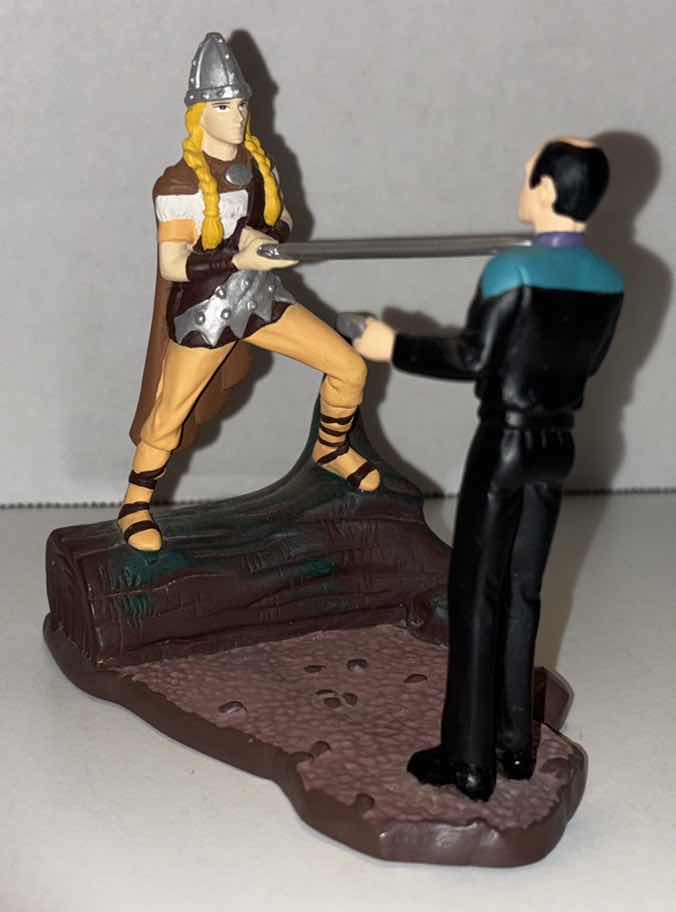 Photo 1 of (DISPLAY MODEL) 1997 APPLAUSE STAR TREK VOYAGER, U.S.S. VOYAGER DOCTOR MINIATURE LIMITED EDITION COLLECTIBLE 4.25” X 3.25” H4.25” (3,727 OF 5,000)