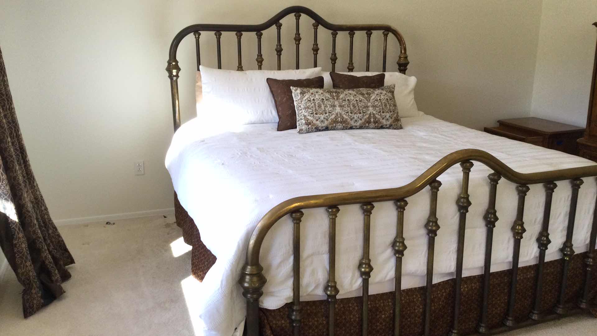 Photo 1 of KING SIZE BRASS HEAD & FOOTBOARDS W/ STEARNS & FOSTER DEEP POCKET MATTRESS & SPLIT BOX SPRINGS ON RAILS (BEDDING INCL.)