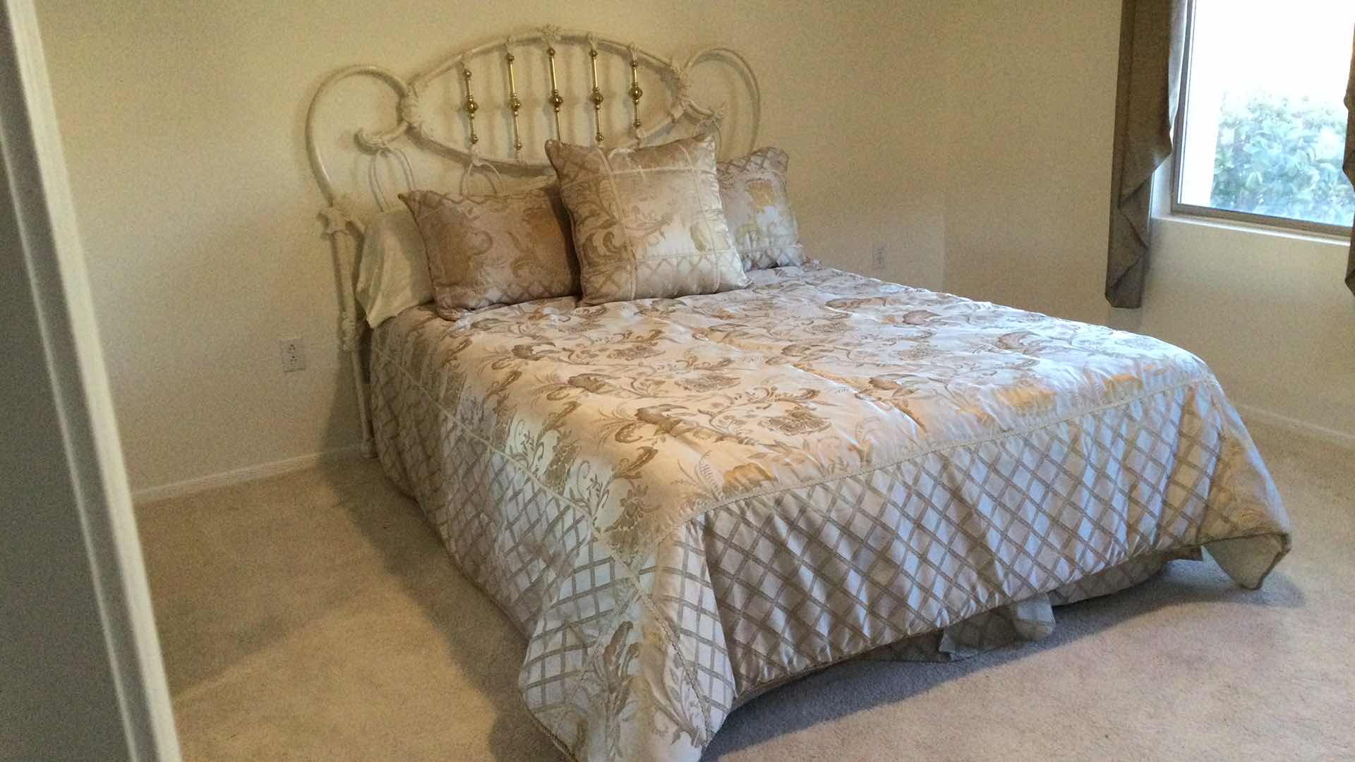 Photo 1 of QUEEN CAST METAL & BRASS HEADBOARD W/ MATTRESS & BOXSPRING ON RAILS ( BEDDING INCL.)