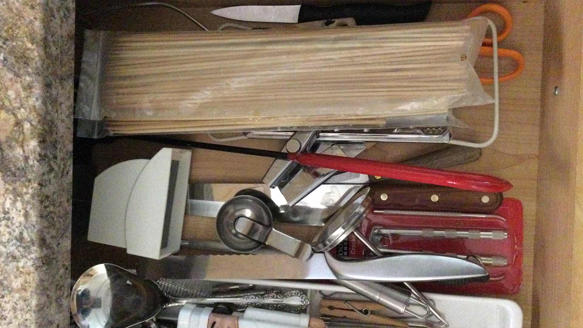 Photo 4 of CONTENTS IN KITCHEN DRAWER TOOLS & UTENSILS