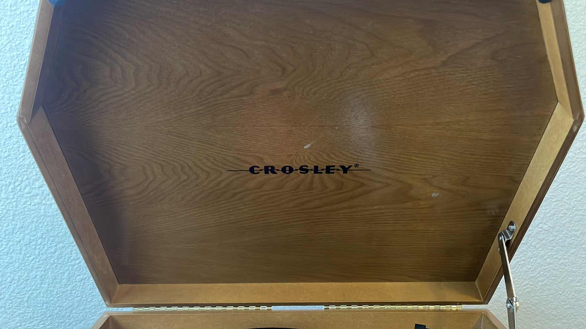 Photo 1 of CROSLEY RECORD PLAYER/CD RECORDER W/REMOTE