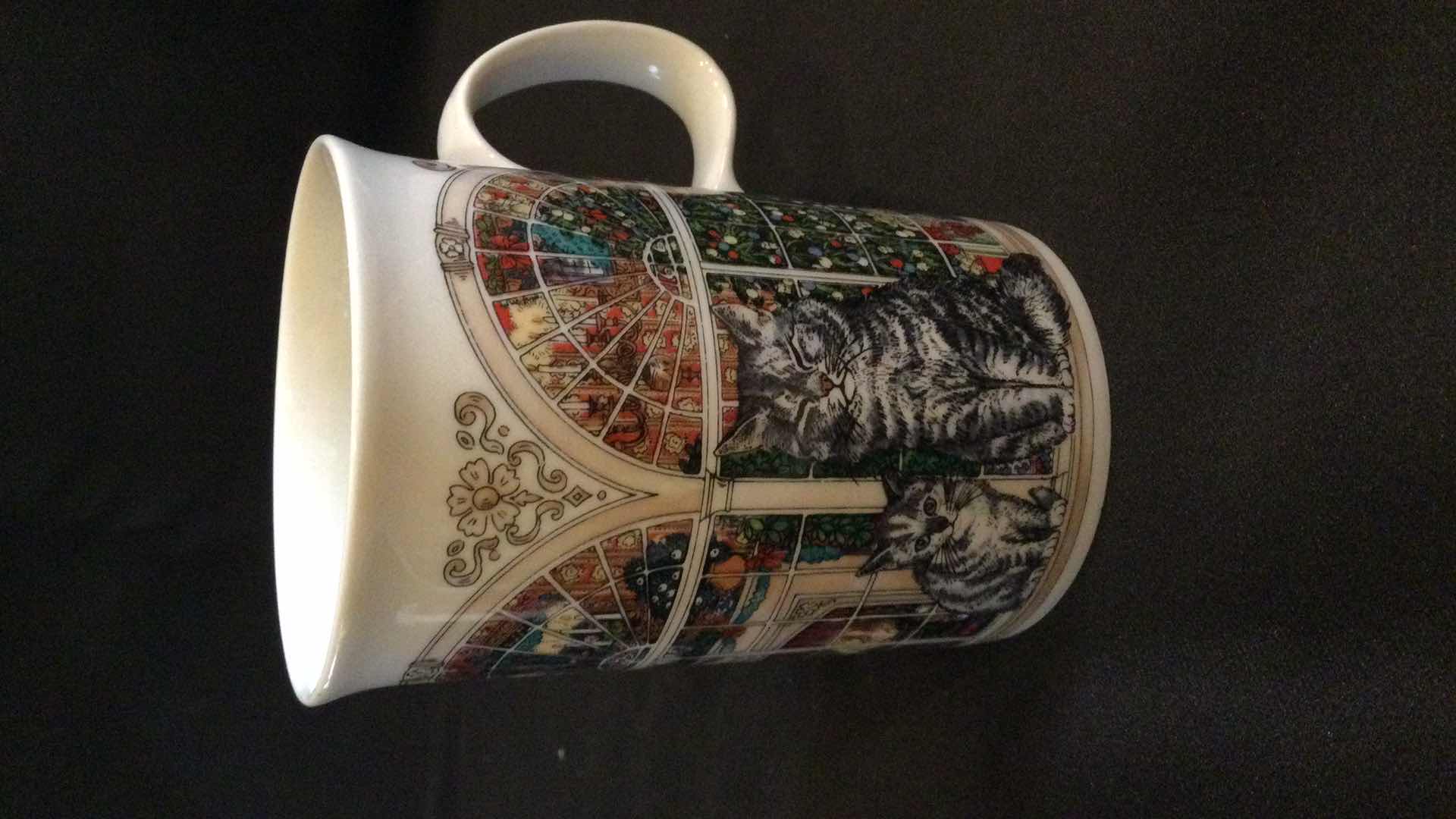 Photo 7 of HOLIDAY MUGS (3)