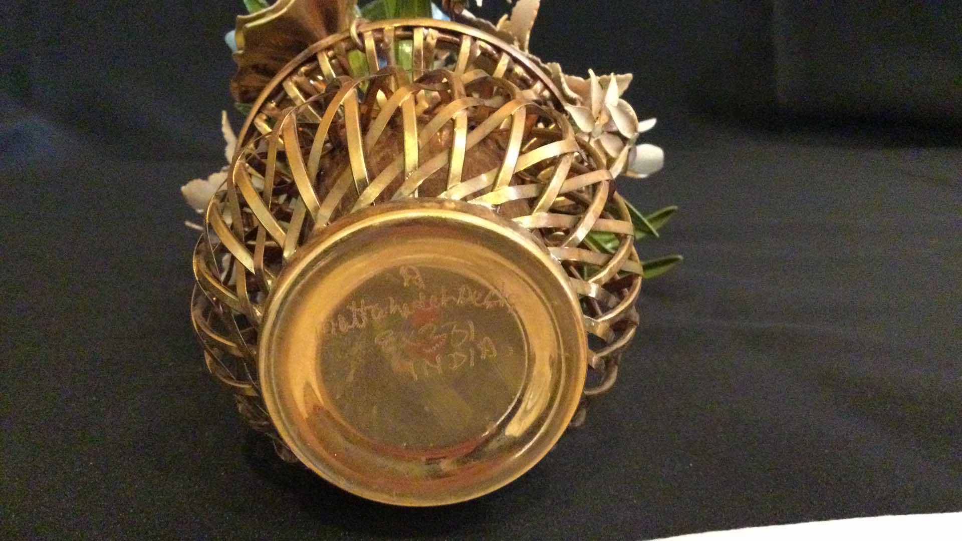 Photo 5 of HAND CRAFTED ARTIST SIGNED METAL FLOWER BASKET H 7.5”