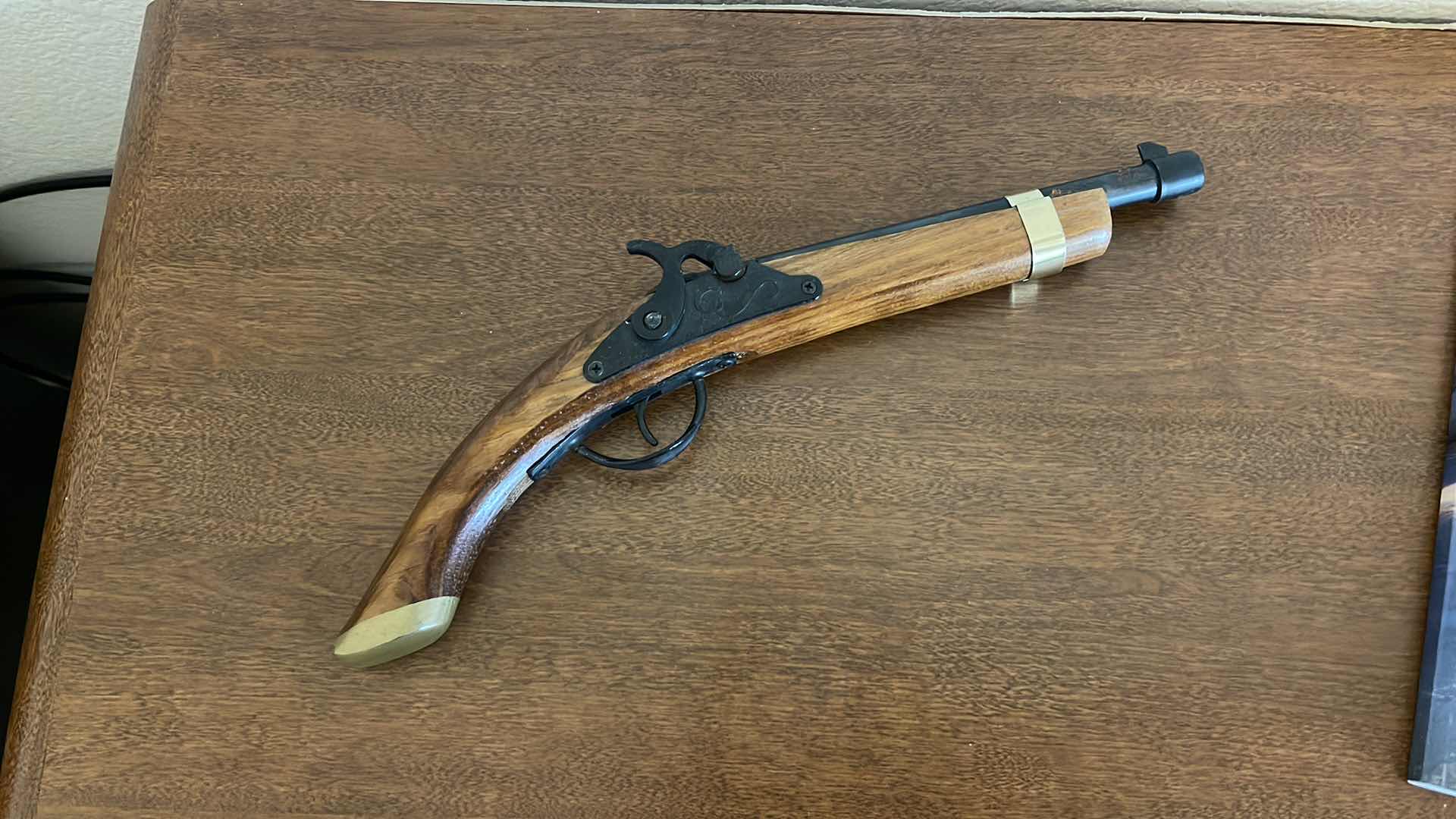 Photo 4 of WWII/CIVIL WAR MEMORABILIA