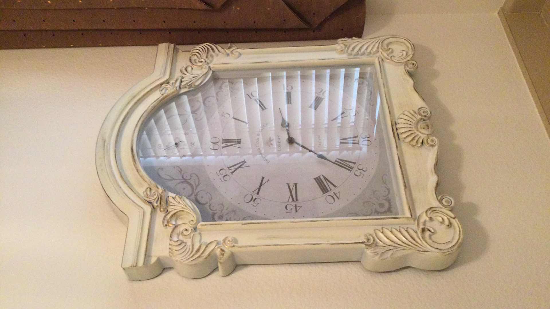 Photo 1 of EDINBURGH CLOCK WORKS WALL CLOCK 22” X 27”