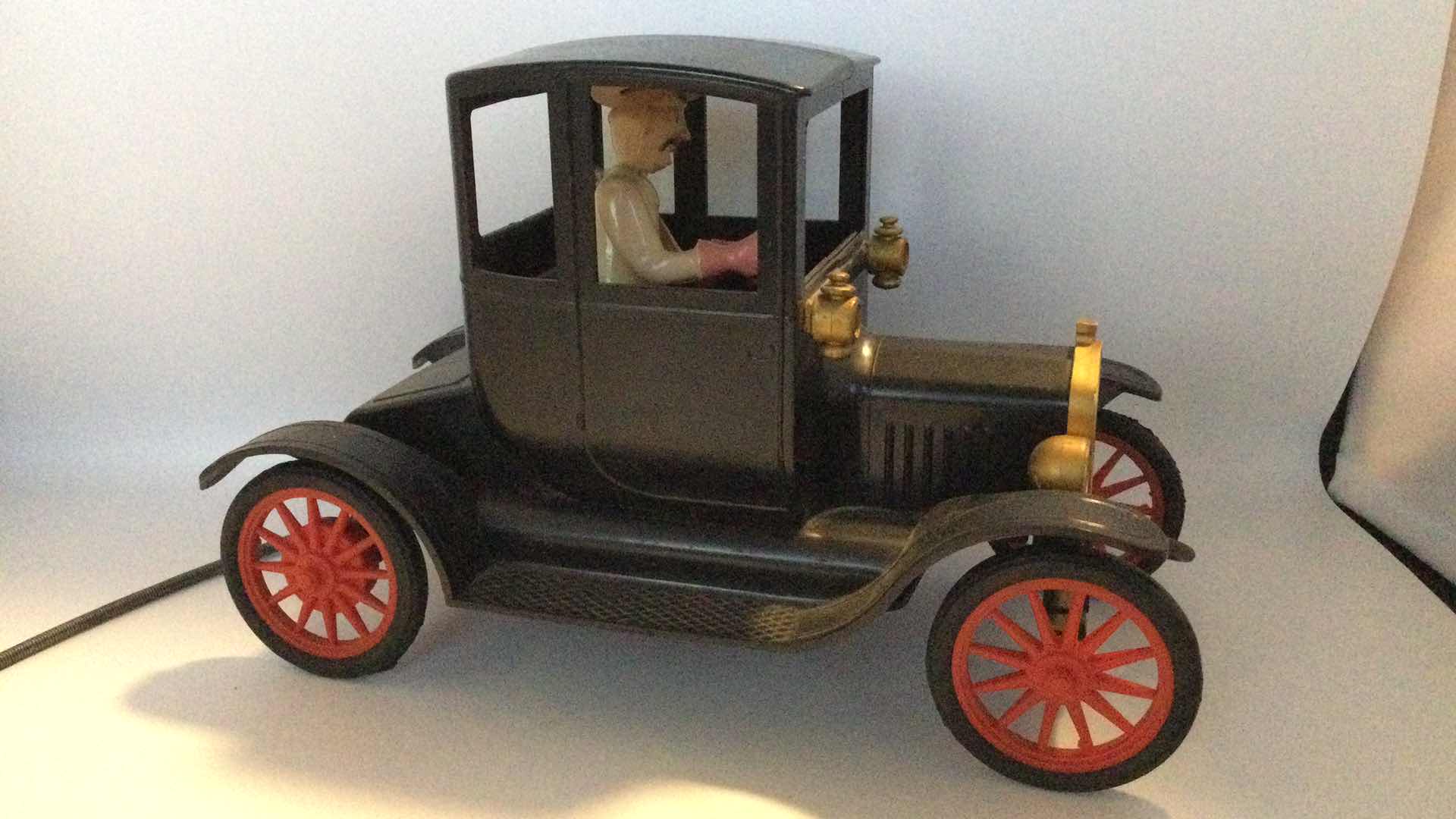 Photo 1 of 1950’s REVELL PULL TOY BACK FIRING 1917 FORD DIZZY LIZZIE  MODEL T