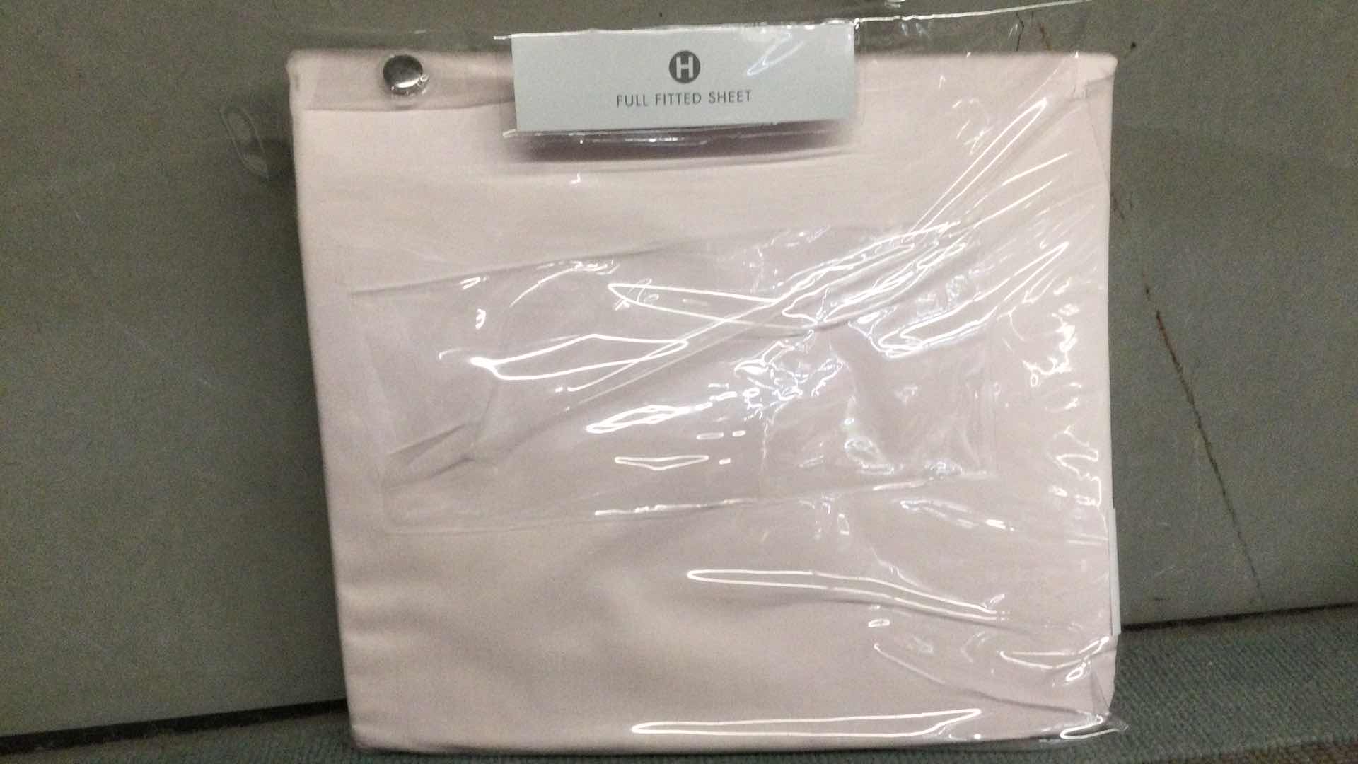 Photo 1 of FITTED SHEETS PINK FULL SIZE & BLUE TWIN SIZE