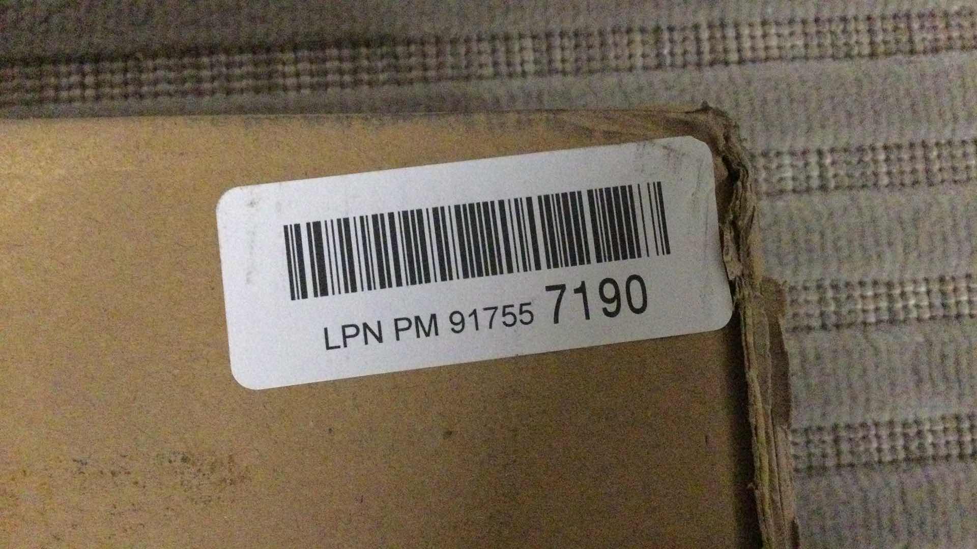 Photo 1 of BEDSURE COMFY PET ELEVATED PET BED SIZE S