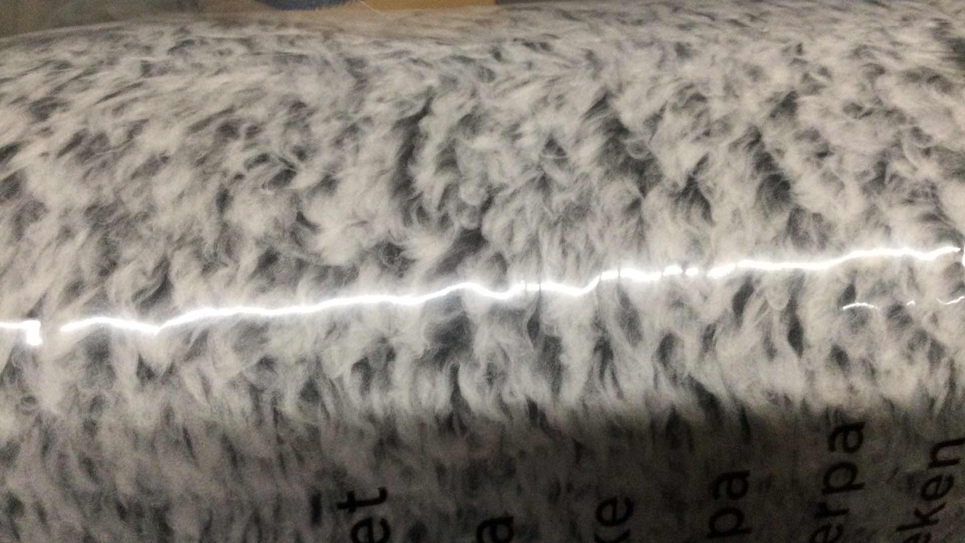 Photo 1 of BEDSURE SHERPA BLANKET - FUZZY G1 50” X 60”