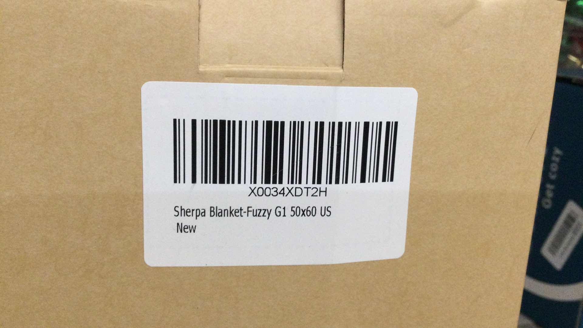 View 3 of BEDSURE SHERPA BLANKET - FUZZY G1 50” X 60”