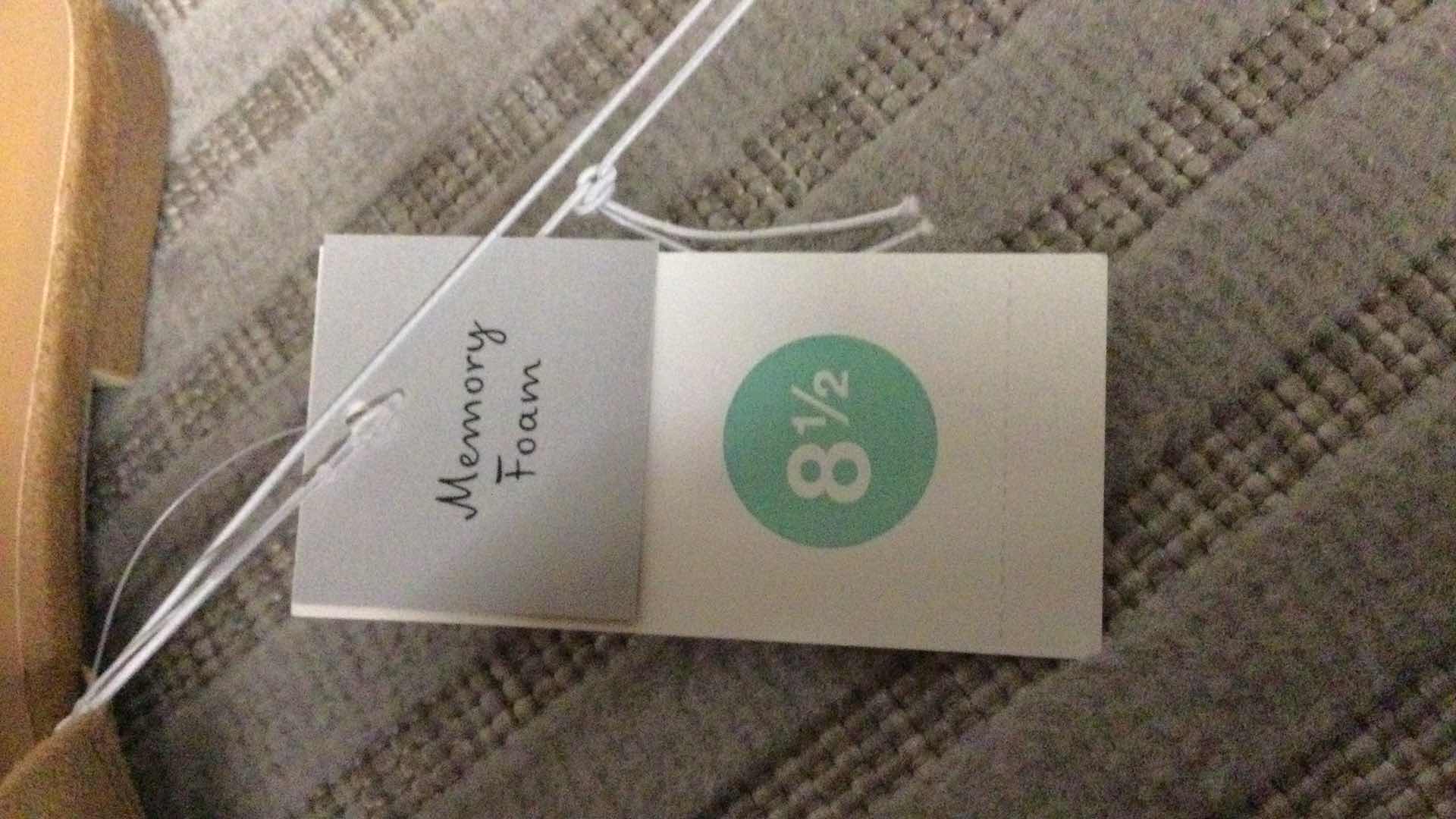 Photo 1 of A NEW DAY ADH85 THEA FLATS W/MEMORY FOAM LADIES SIZE: 8.5 TAN