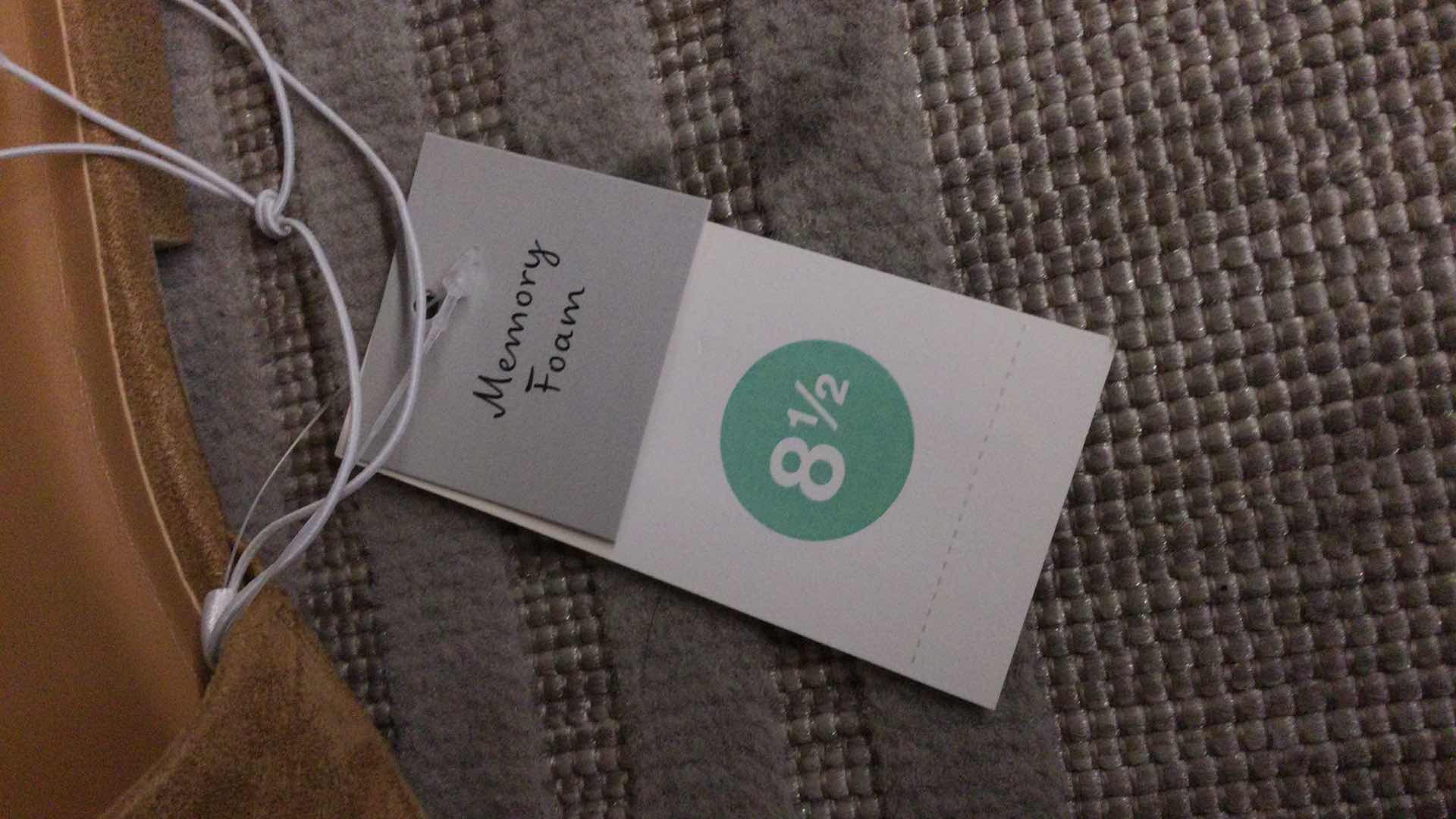 Photo 1 of A NEW DAY ADH85 THEA FLATS W/ MEMORY FOAM LADIES SIZE: 8.5 TAN