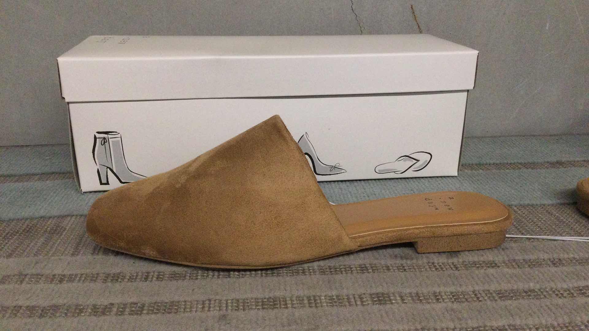 Photo 1 of A NEW DAY ADH85 THEA FLATS W/MEMORY FOAM LADIES SIZE: 8.5 TAN