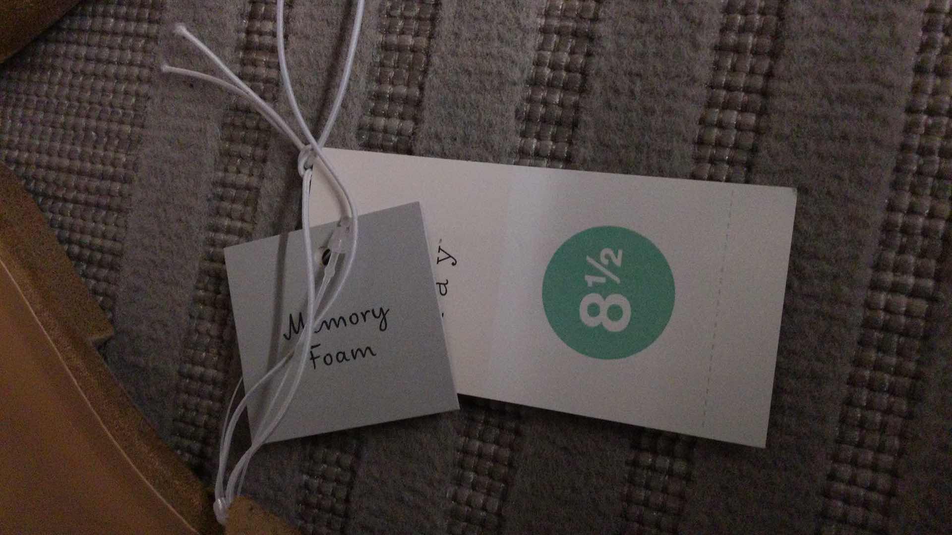 Photo 1 of A NEW DAY ADH85 THEA FLATS W/MEMORY FOAM LADIES SIZE: 8.5 TAN