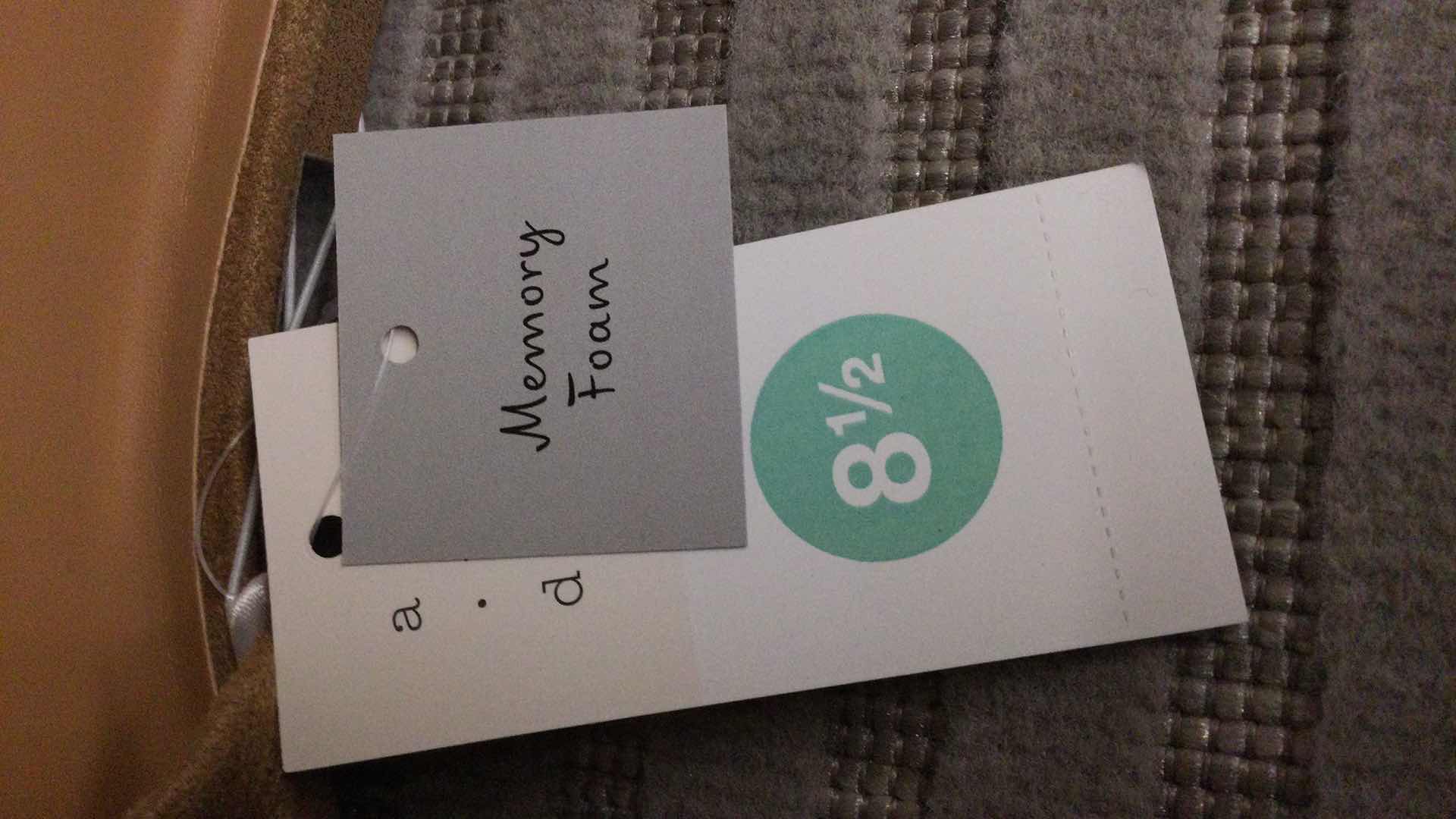 Photo 1 of A NEW DAY ADH85 THEA FLATS W/MEMORY FOAM LADIES SIZE: 8.5 TAN