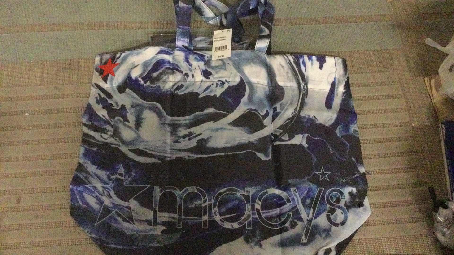 Photo 1 of MACYS OCEAN CYCLE REUSABLE BAGS QTY 5