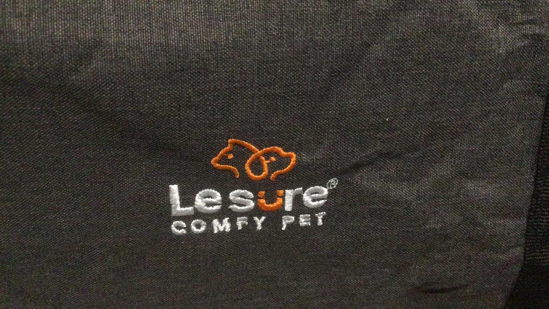Photo 1 of LESURE COMFY PET PET CARRIER