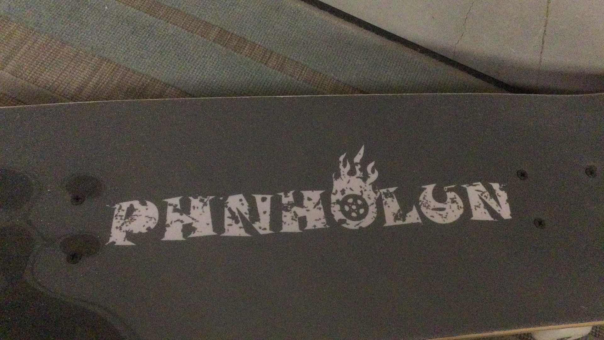 Photo 2 of NEW PHNHOLUN SKATE BOARD ( REACH FOR THE STARS) 31” X 8”