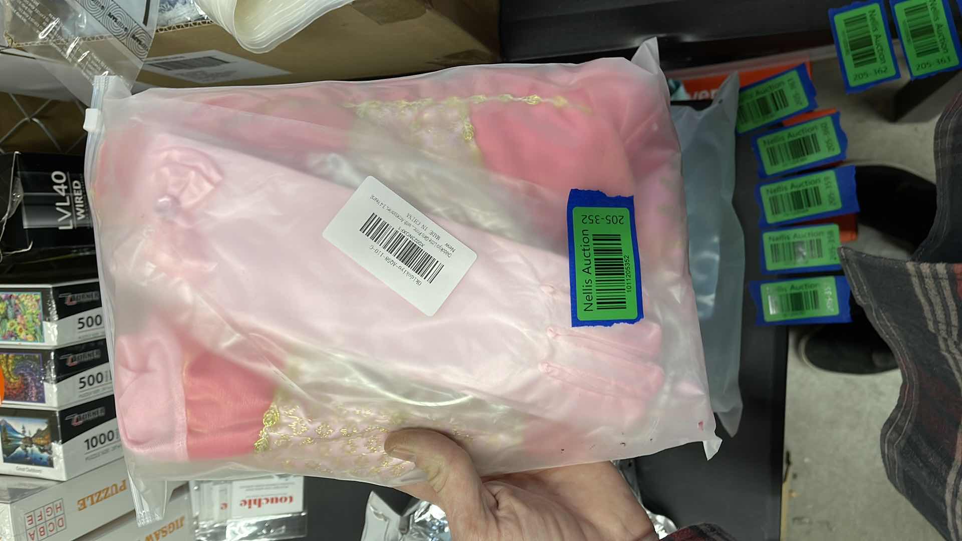 Photo 1 of OKIDOKIYO LITTLE GIRLS PRINCESS DRESS WITH ACCESSORIES AGES 3-4