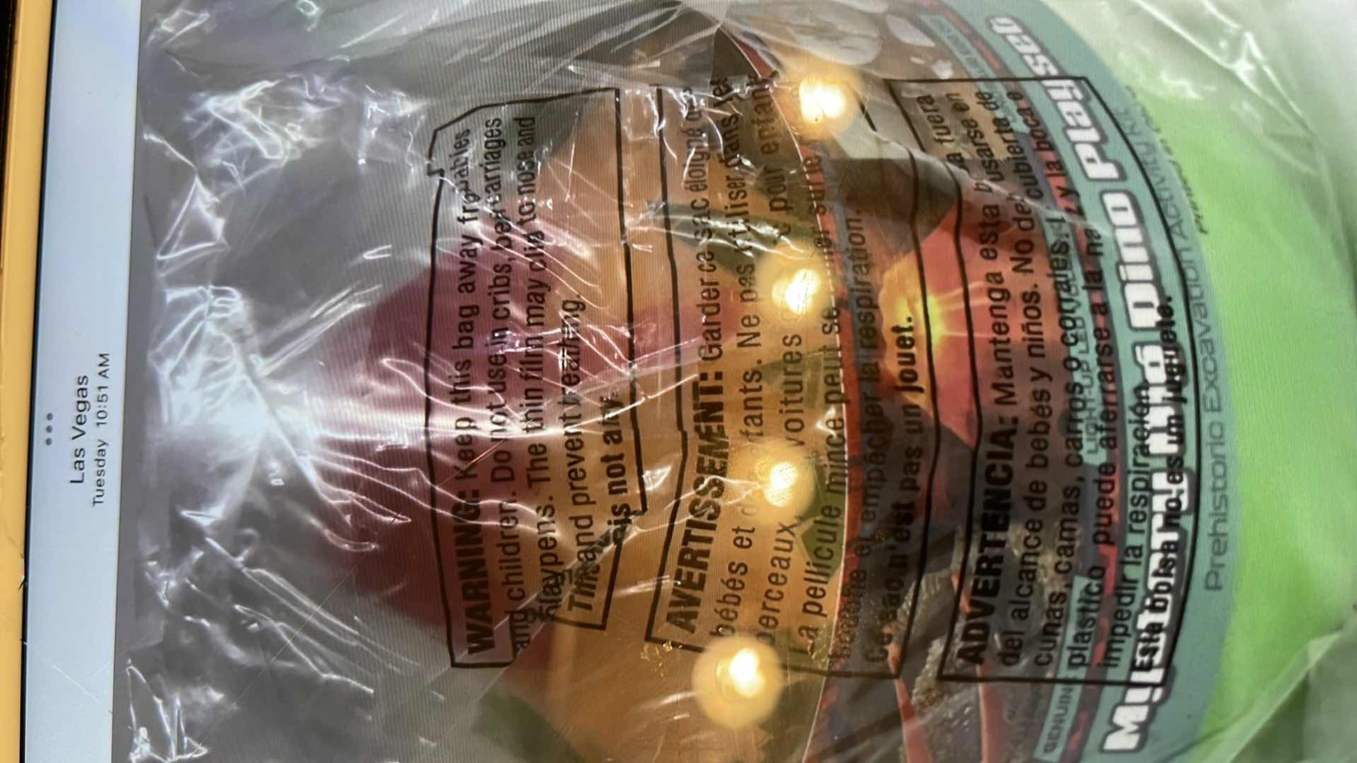 Photo 4 of NIB RYANS LAB MYSTERY DIG DINO PLAYSET