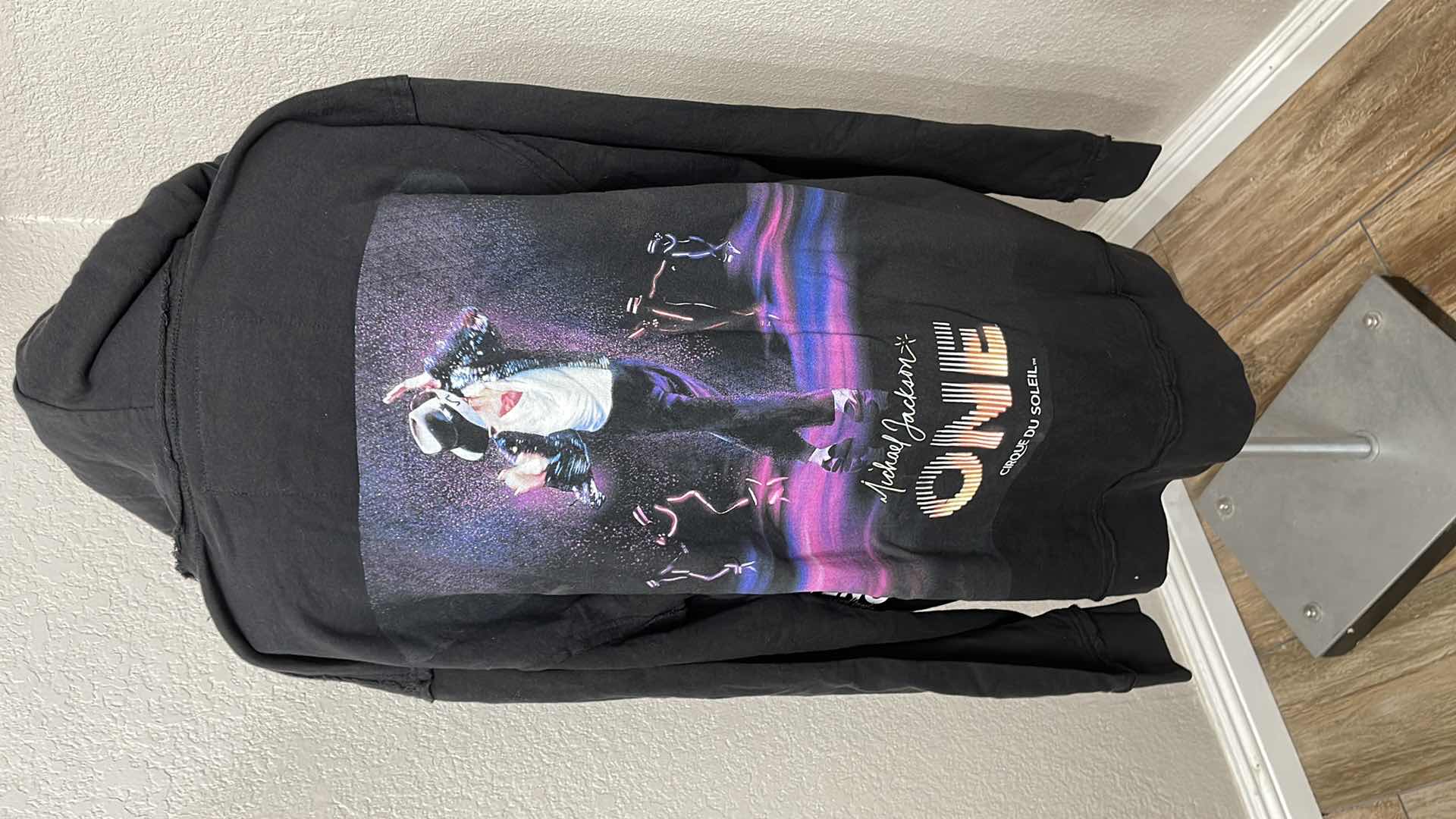 Photo 1 of NWT MICHAEL JACKSON CIRQUE DU SOLEIL MENS ZIP UP HOODIE SIZE XL