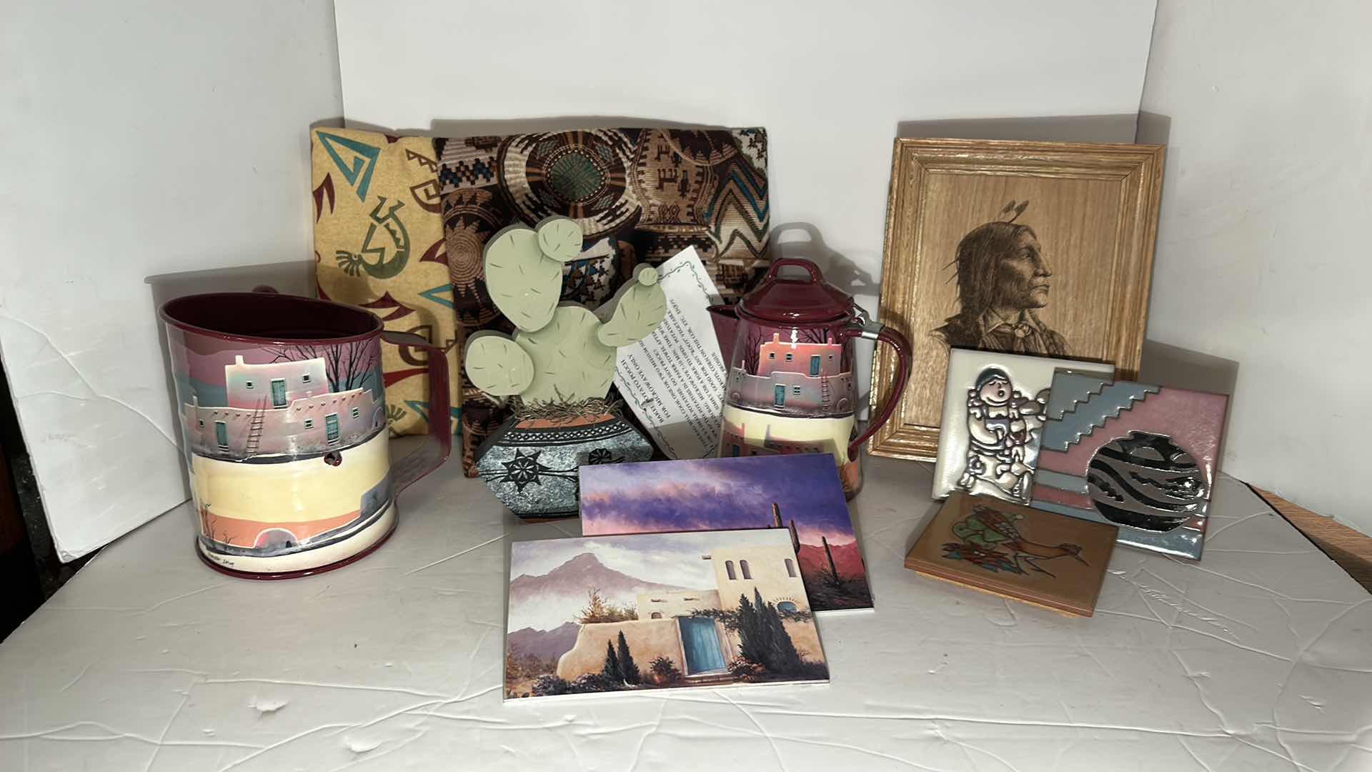 Photo 1 of 11- SOUTHWEST HOME DECOR COLLECTIBLES