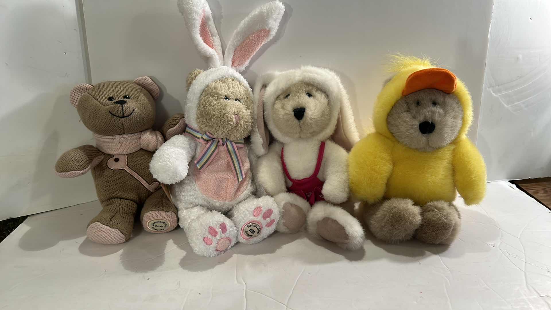 Photo 1 of  STARBUCKS BEARISTA  BEARS NWT  EASTER  2003, 2010