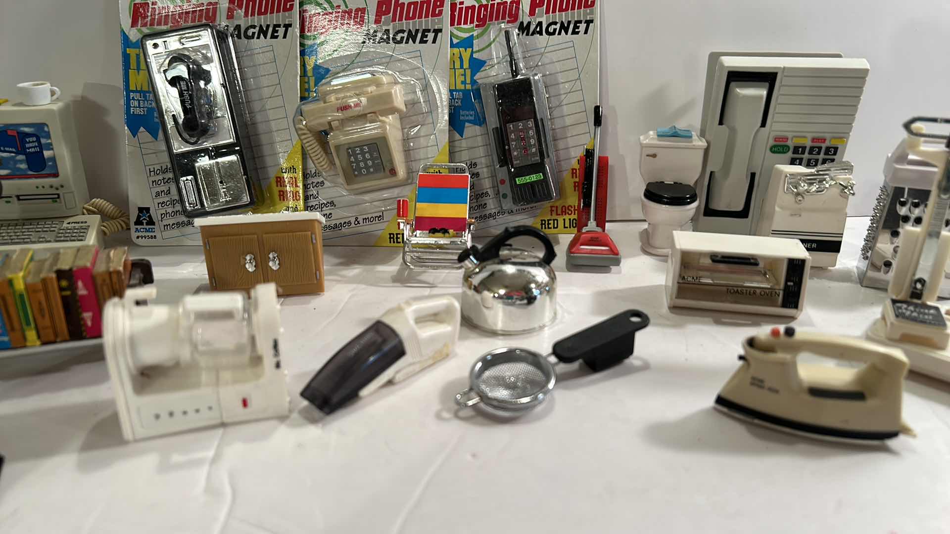 Photo 1 of COLLECTIBLE MAGNET ASSORTMENT